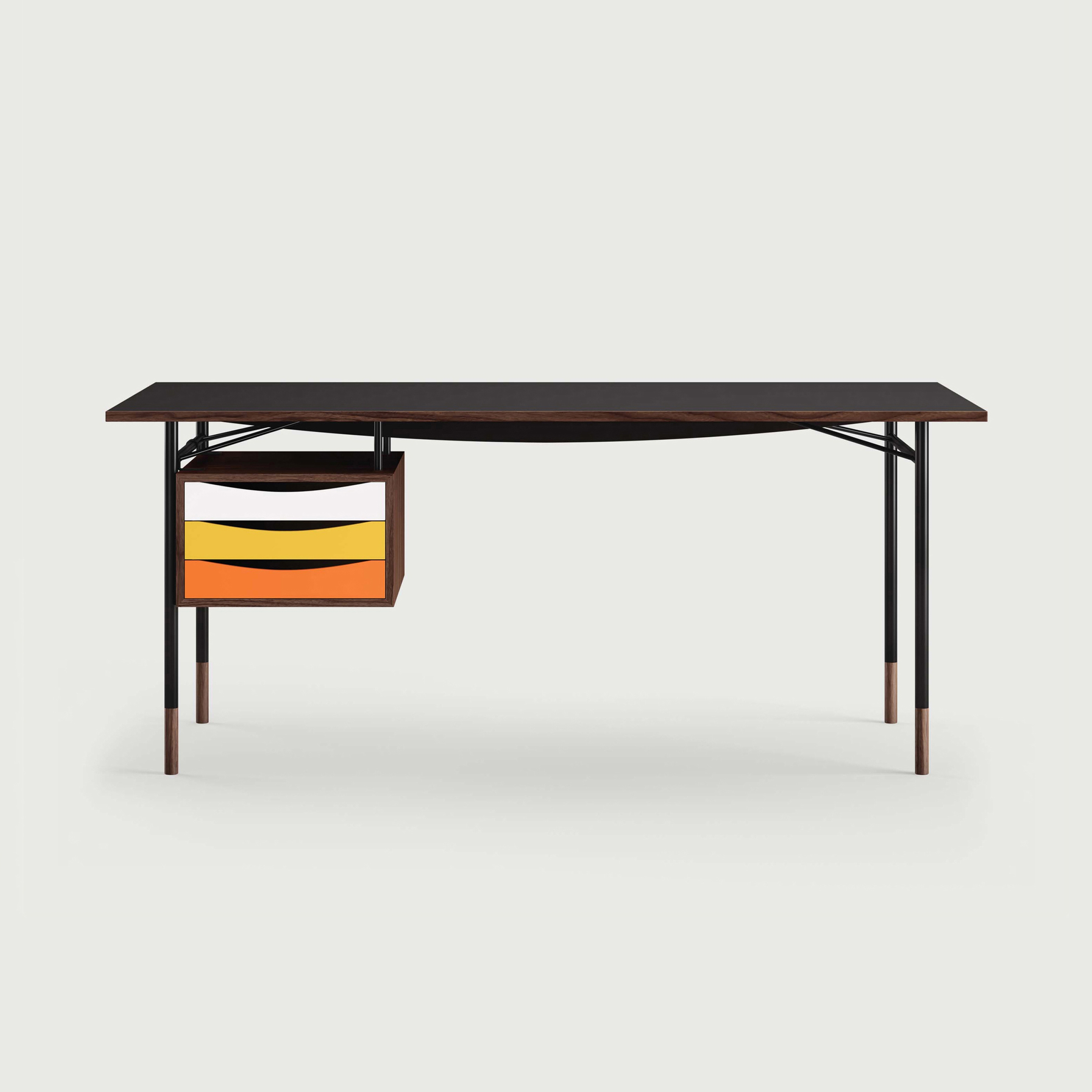 Display product Nyhavn Table and Tray Unit from manufacturer House of Finn Juhl - Onecollection
