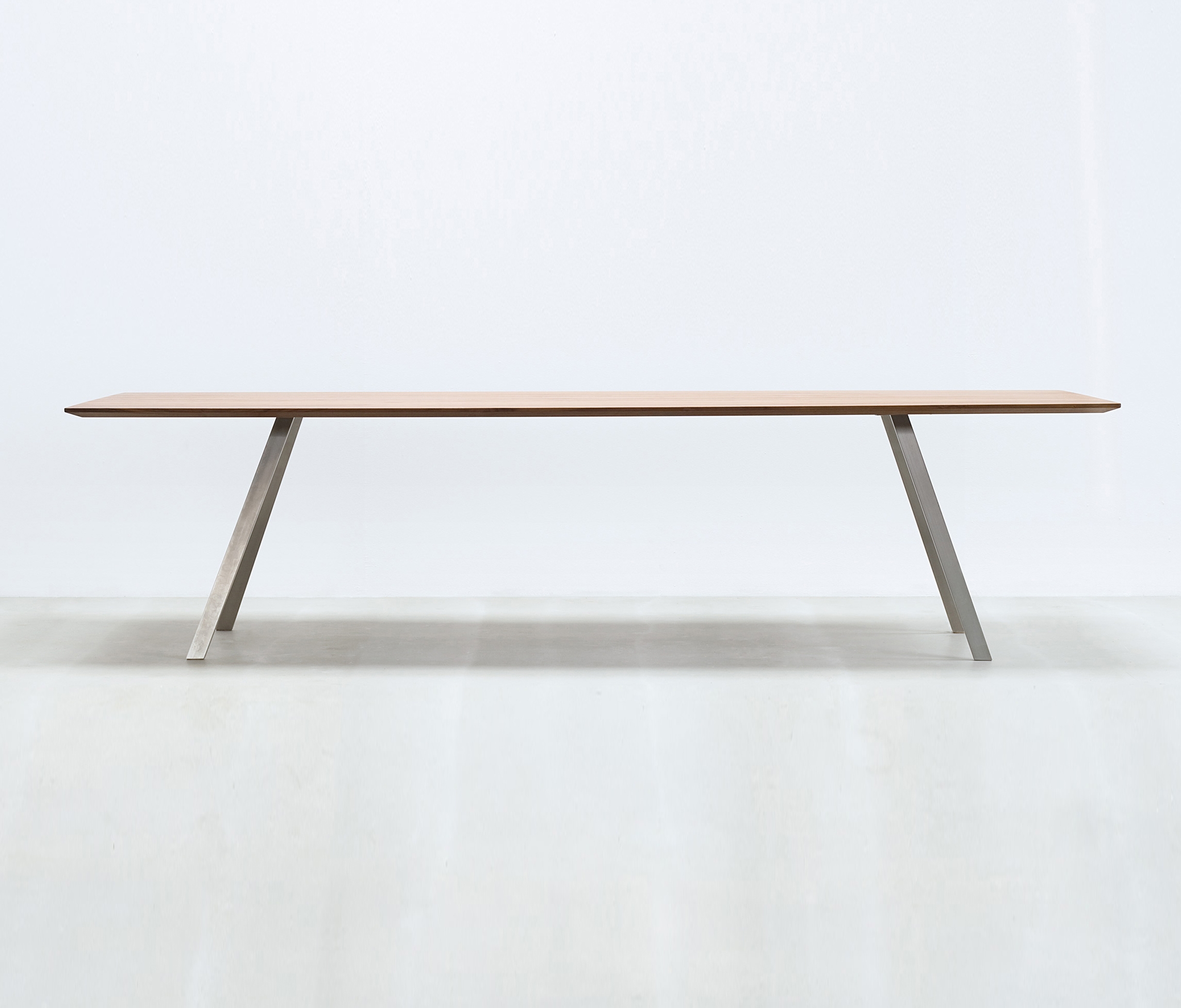 Browse products for category Dining tables