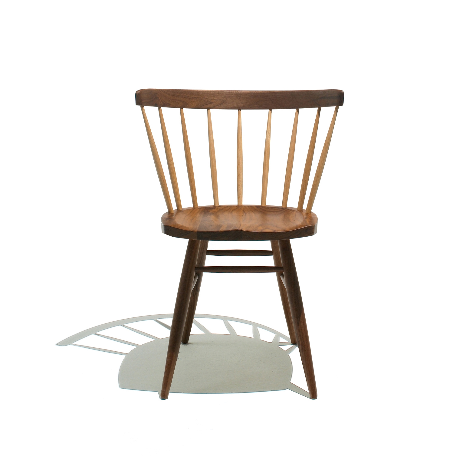 Mostrar el producto Nakashima Straight Chair del fabricante Knoll International