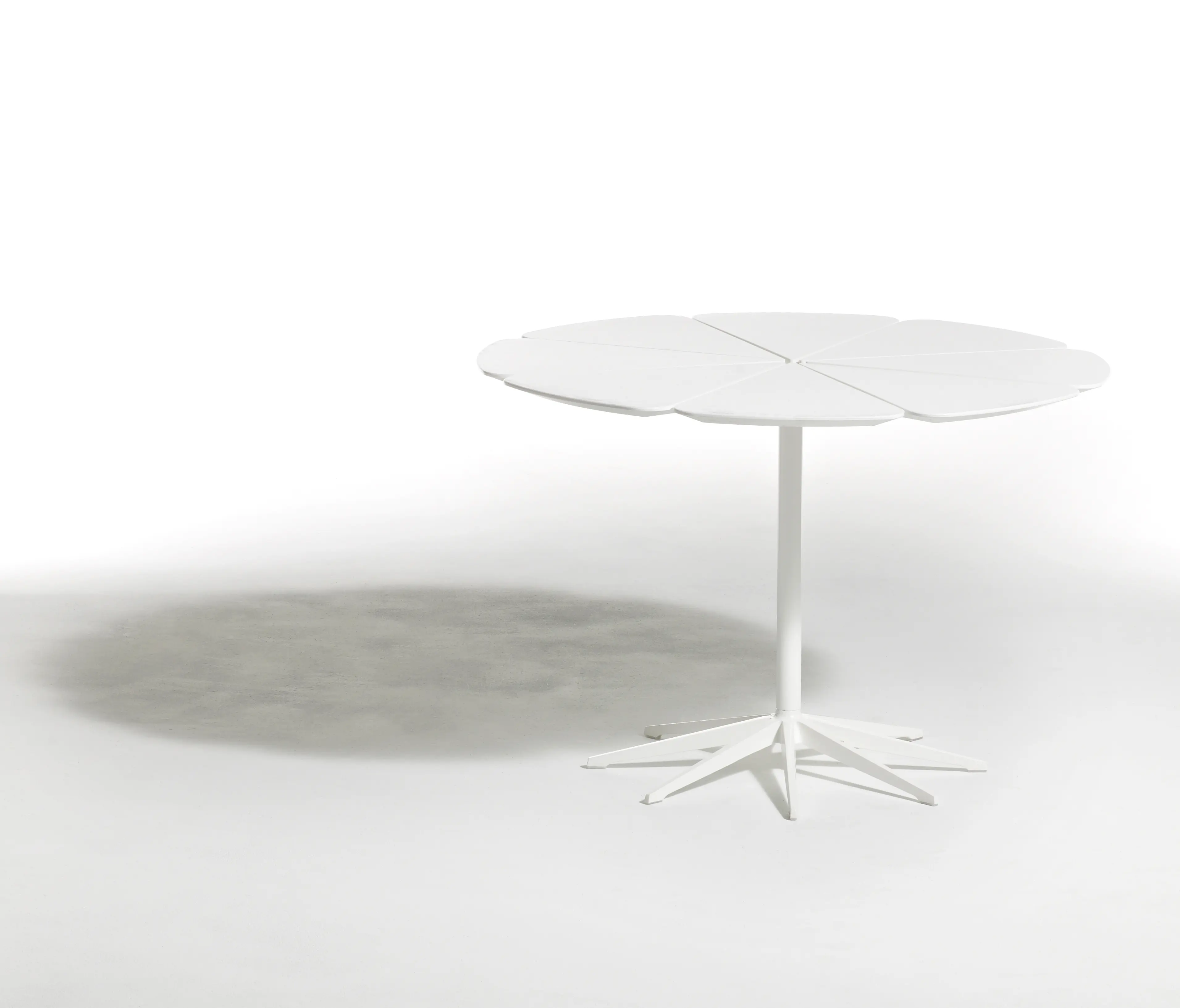 Knoll International - Petal® Table