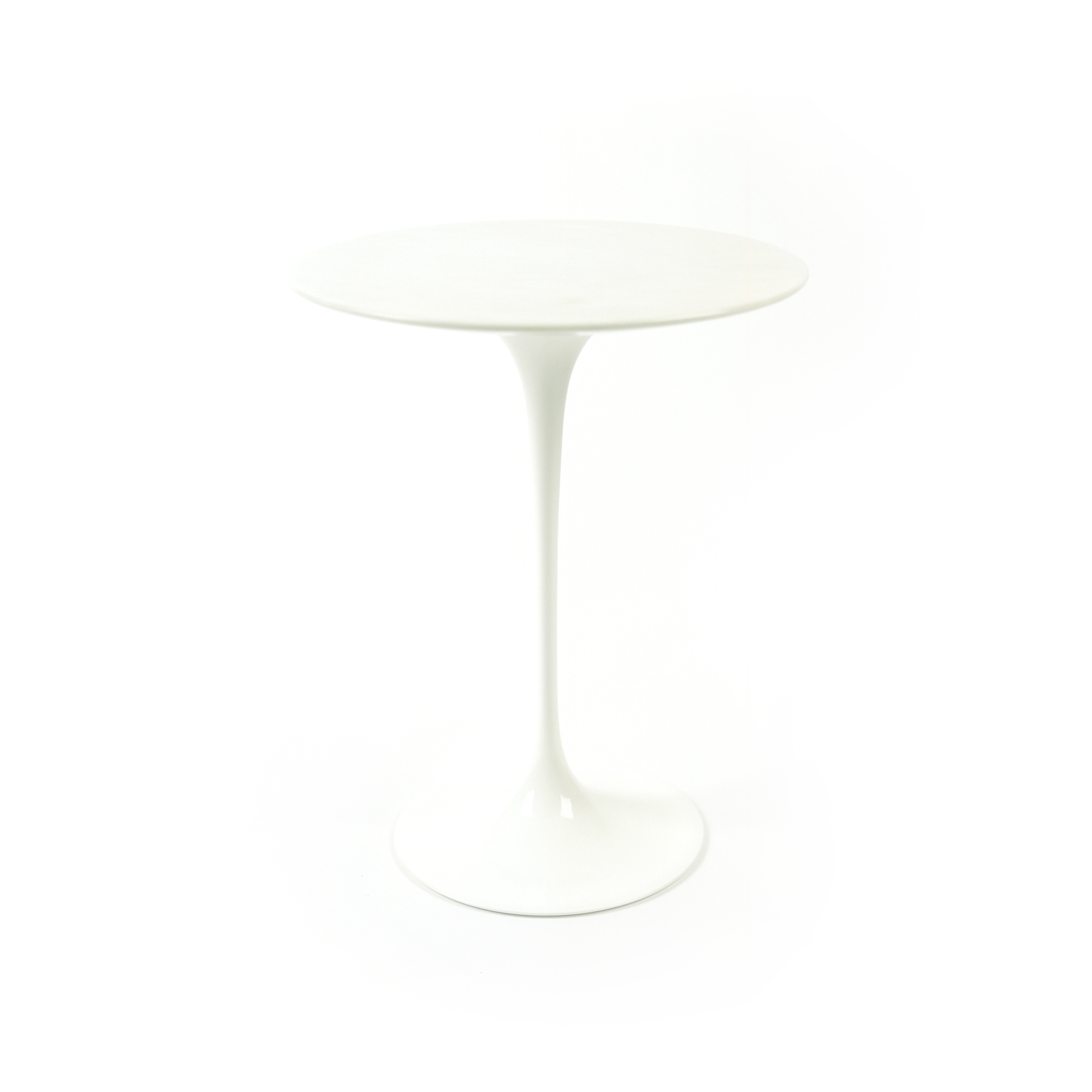 Mostra il prodotto Saarinen Tavolini del produttore Knoll International