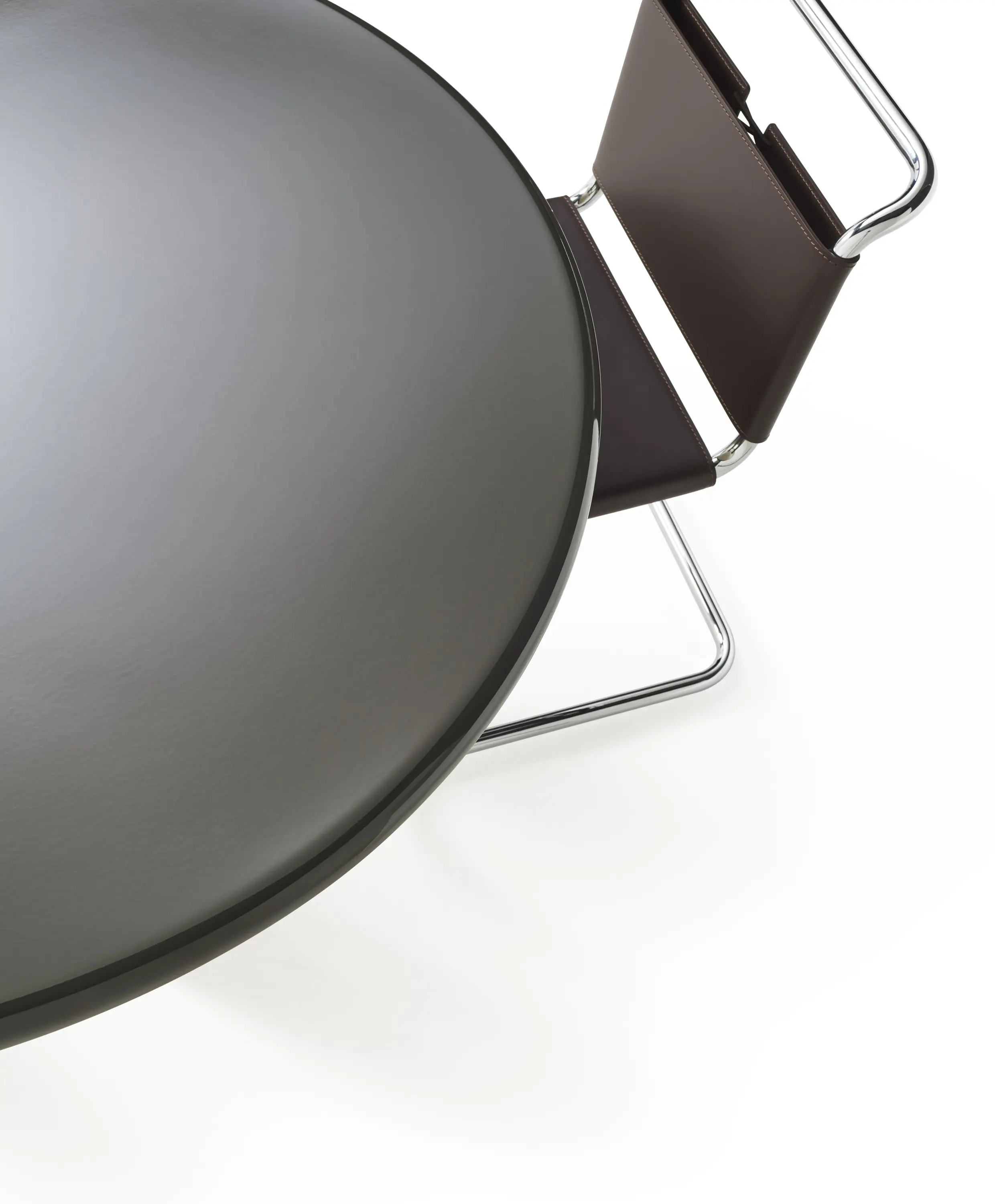 Knoll International - Smalto Table