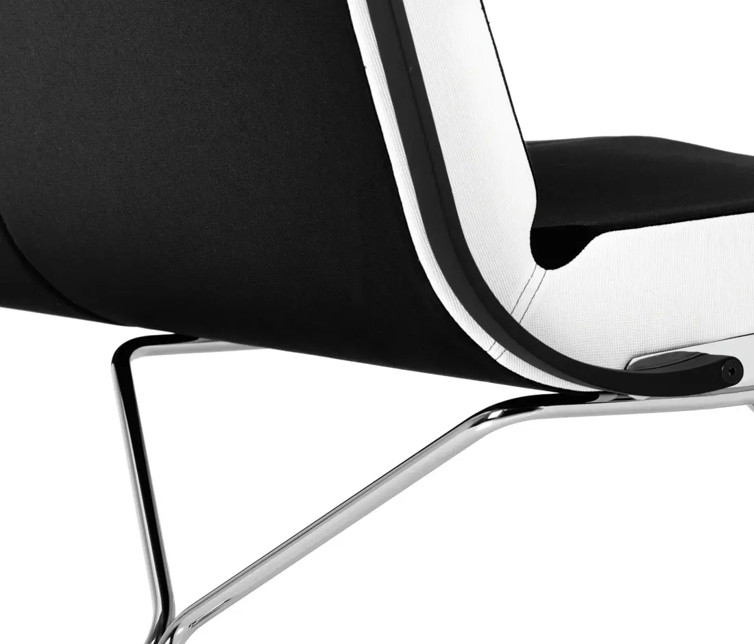 Lammhults - A-Line Armchair