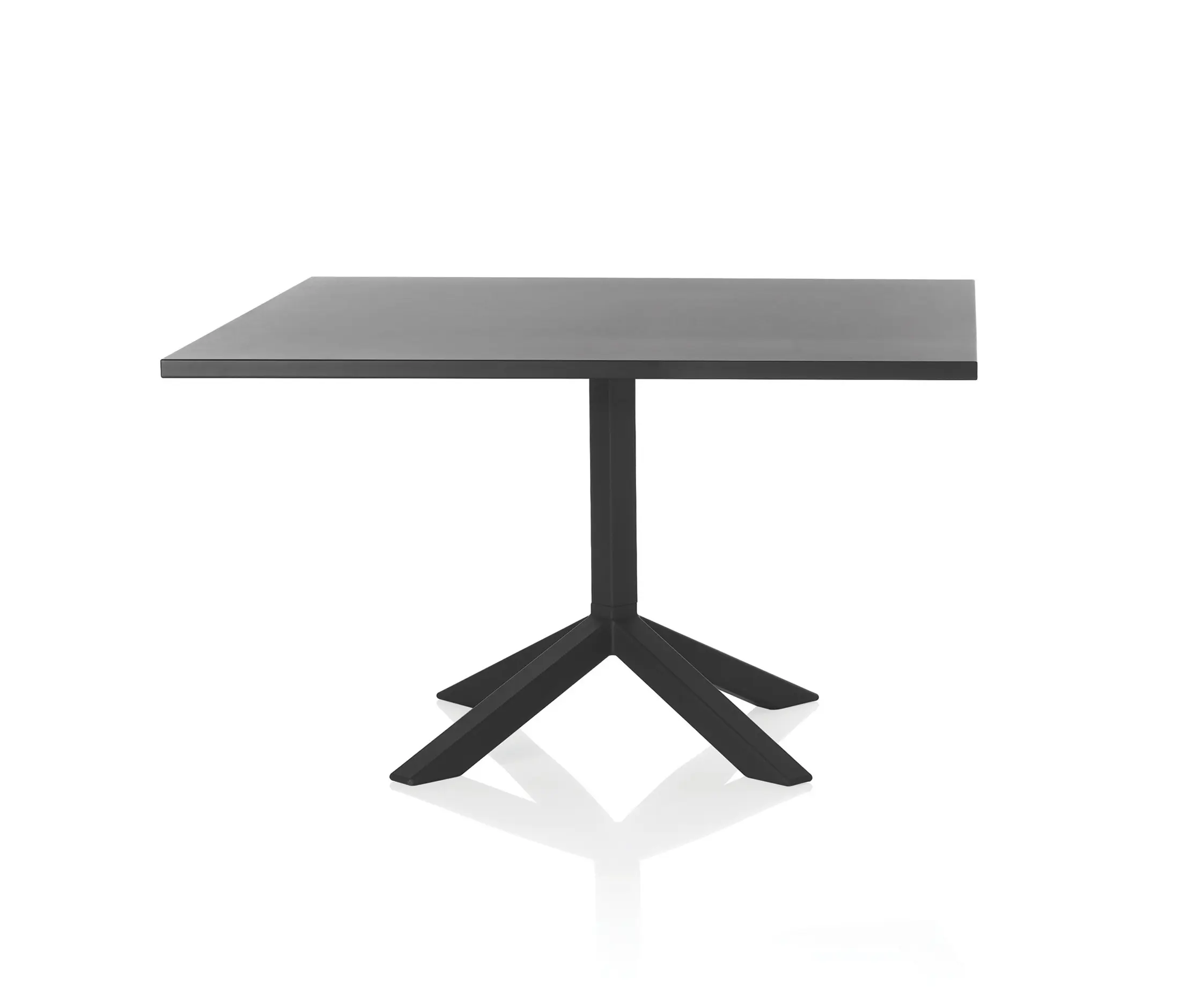 Lammhults - Funk Table