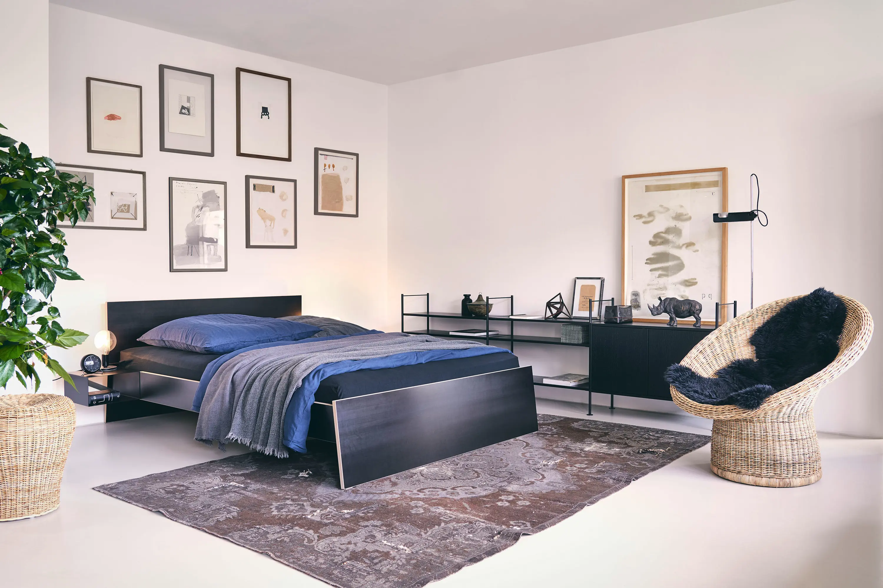 Richard Lampert - Stockholm Bed