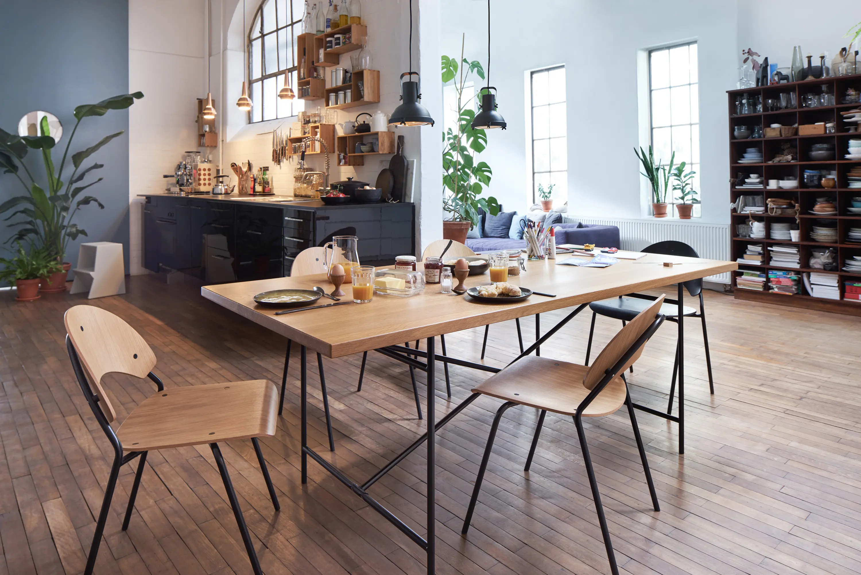 Richard Lampert - Eiermann 2 Esstisch