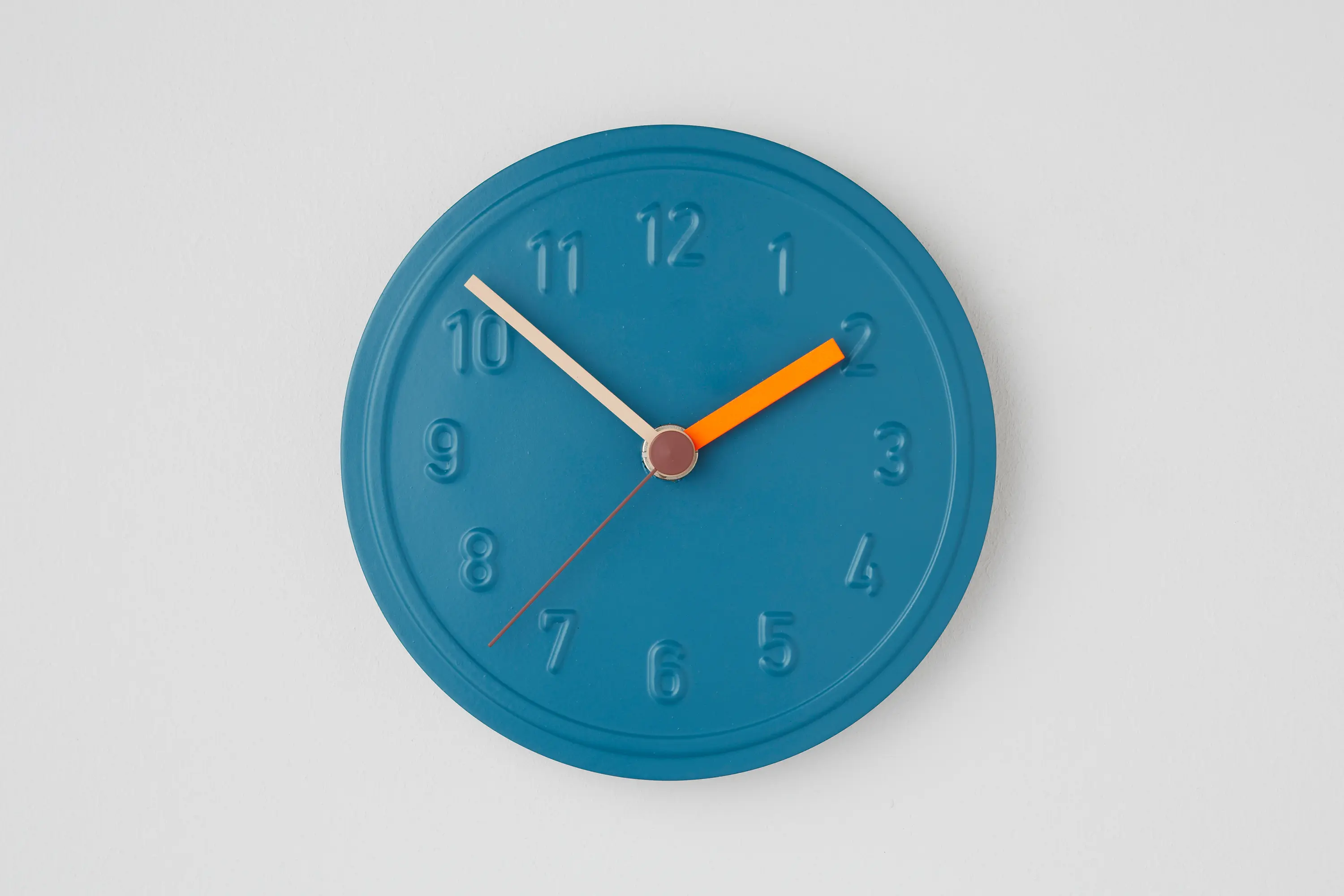 Richard Lampert - Alu Alu wall clock