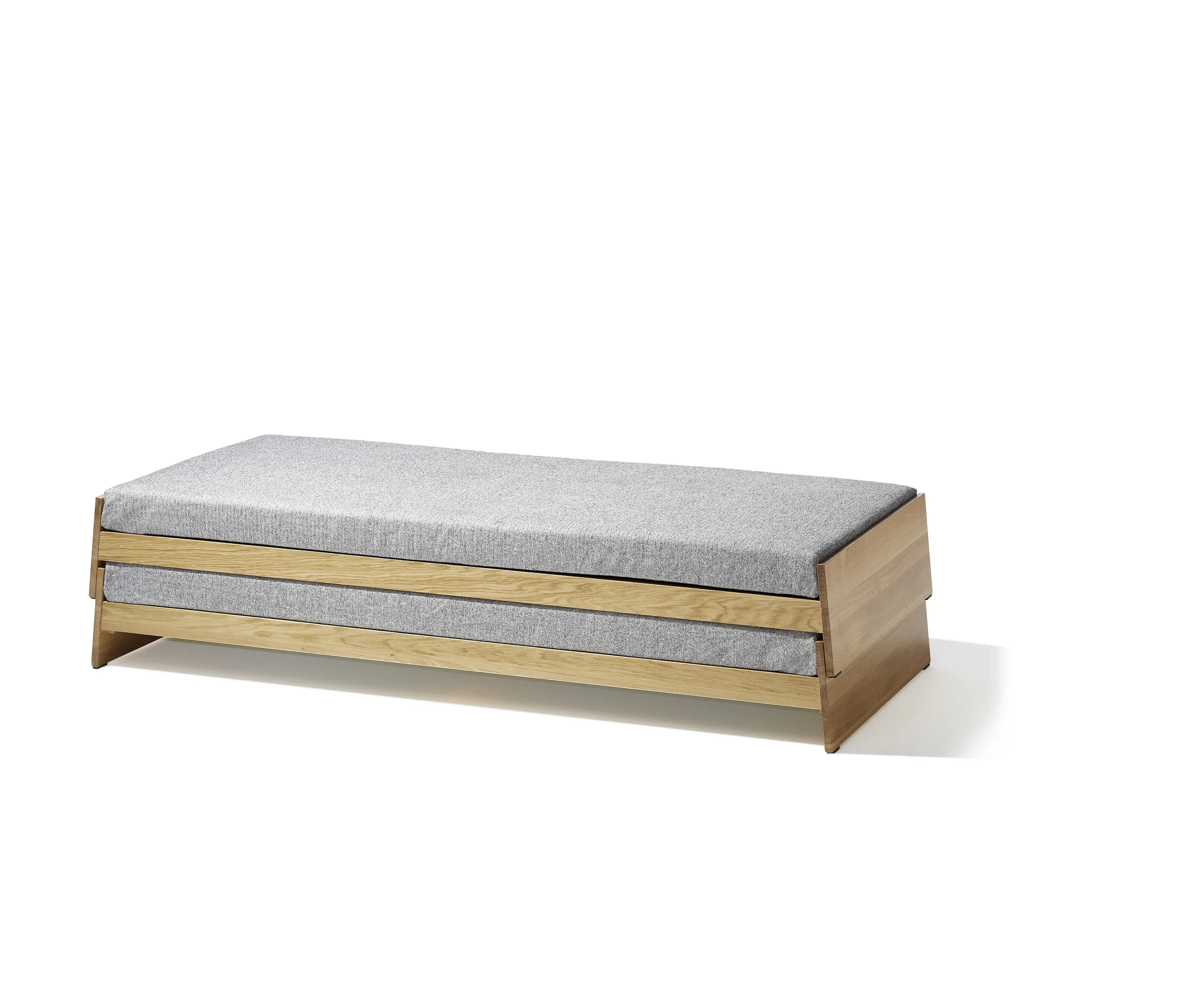 Richard Lampert - Lönneberga stacking bed