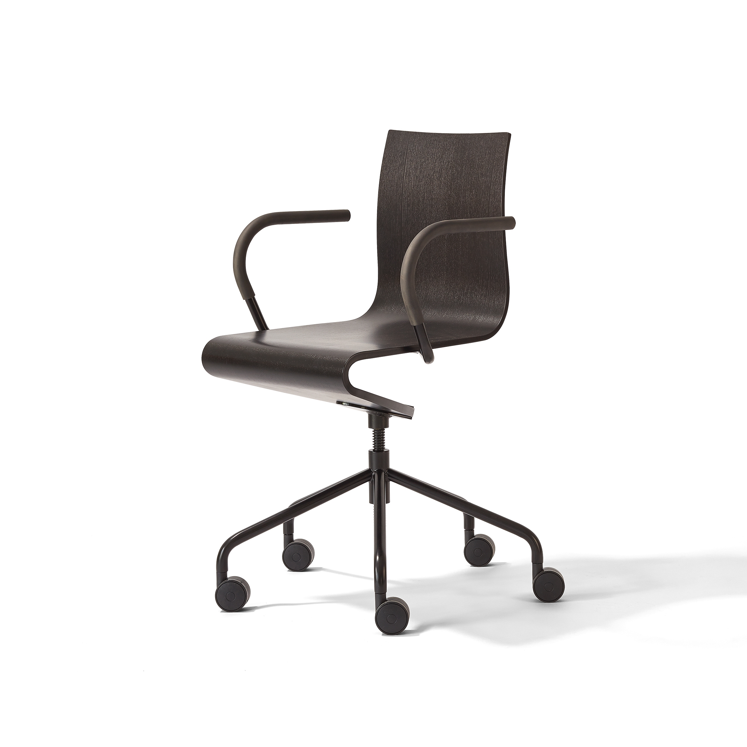 Display product Seesaw working chair from manufacturer Richard Lampert