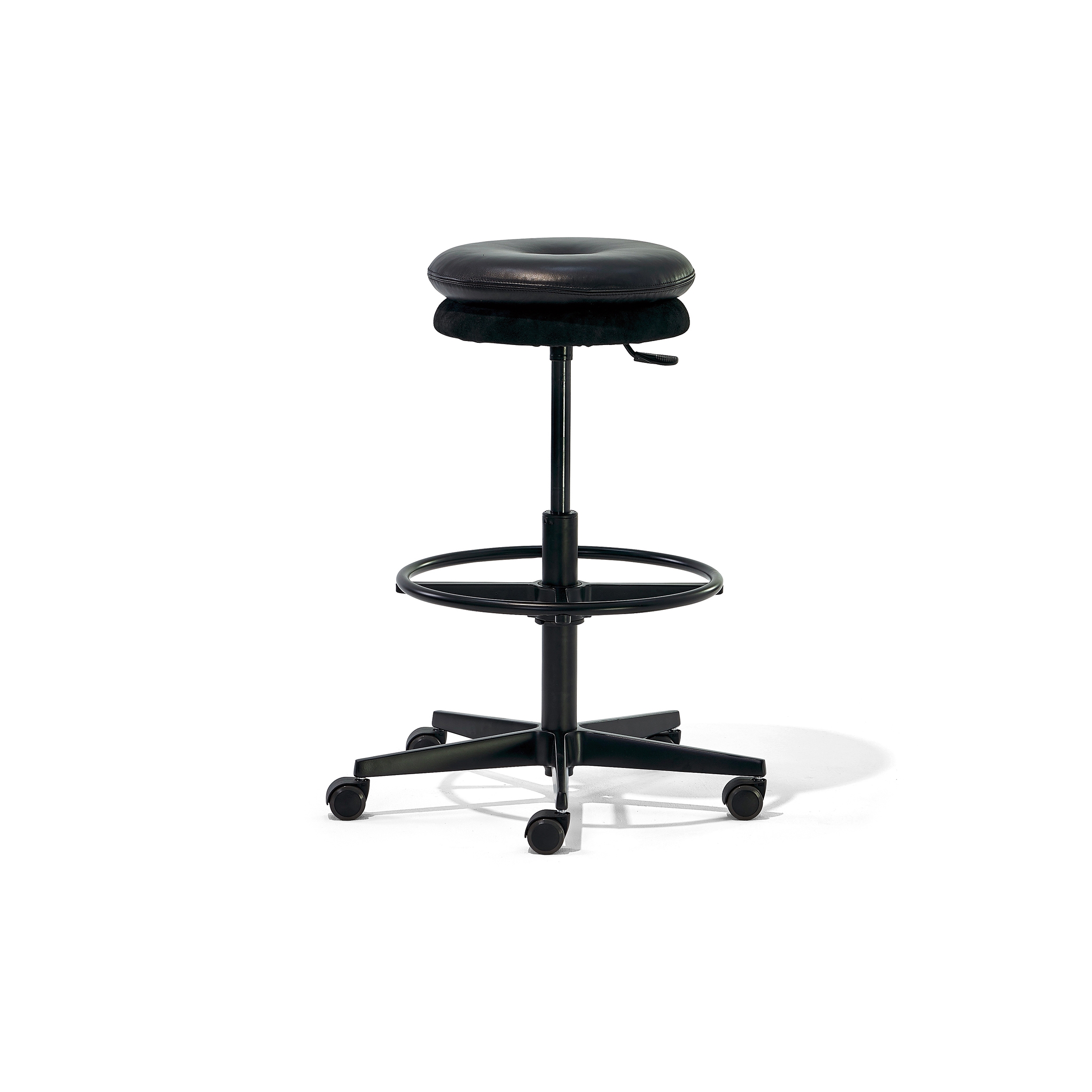 Vertoon produk Mr. Round High van vervaardiger Richard Lampert