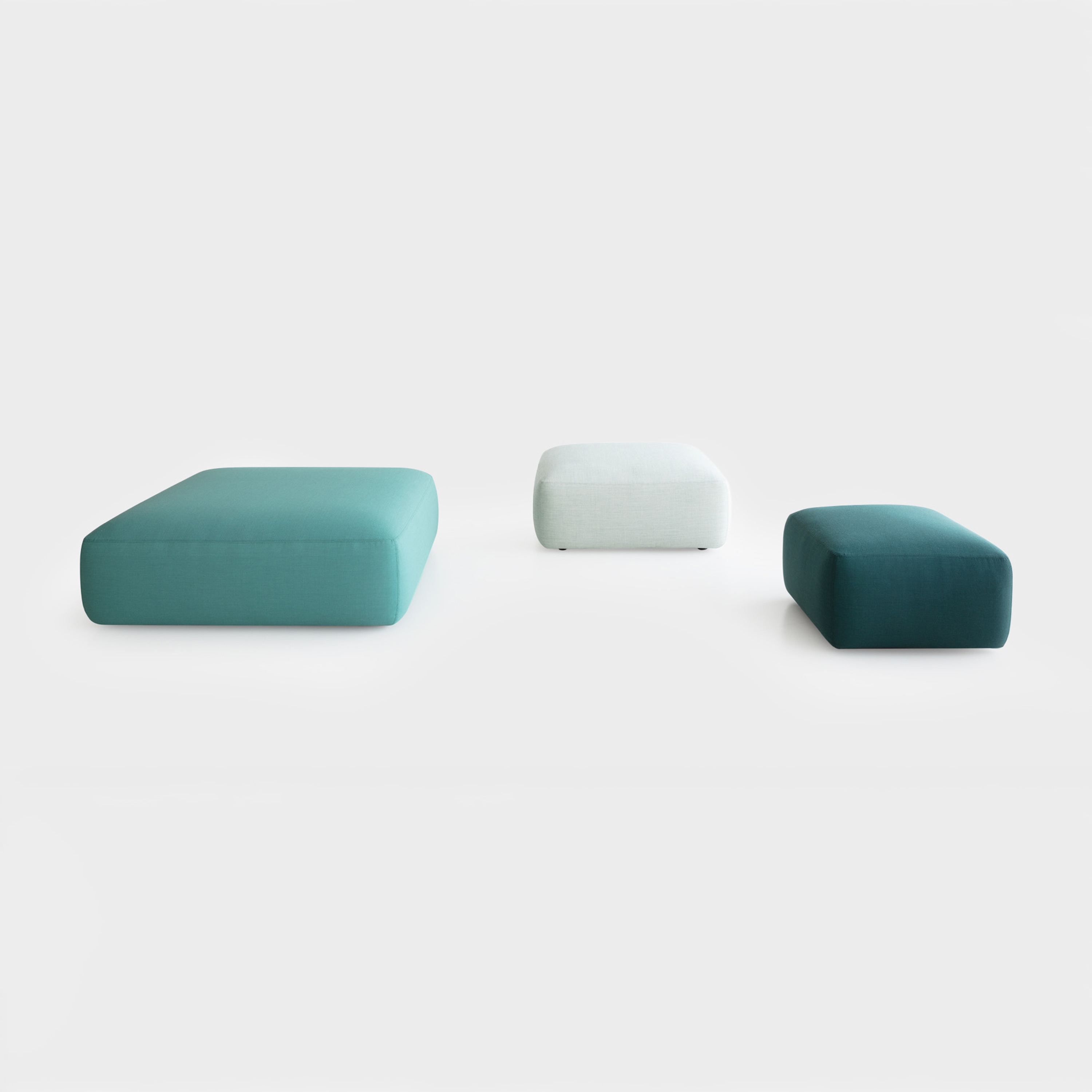 Display product Plus pouf from manufacturer lapalma