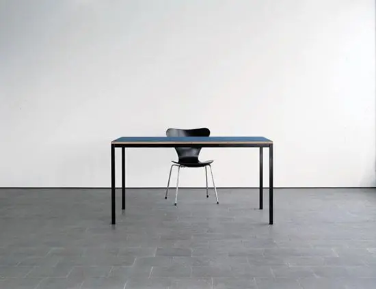 Lehni - Pull-out table
