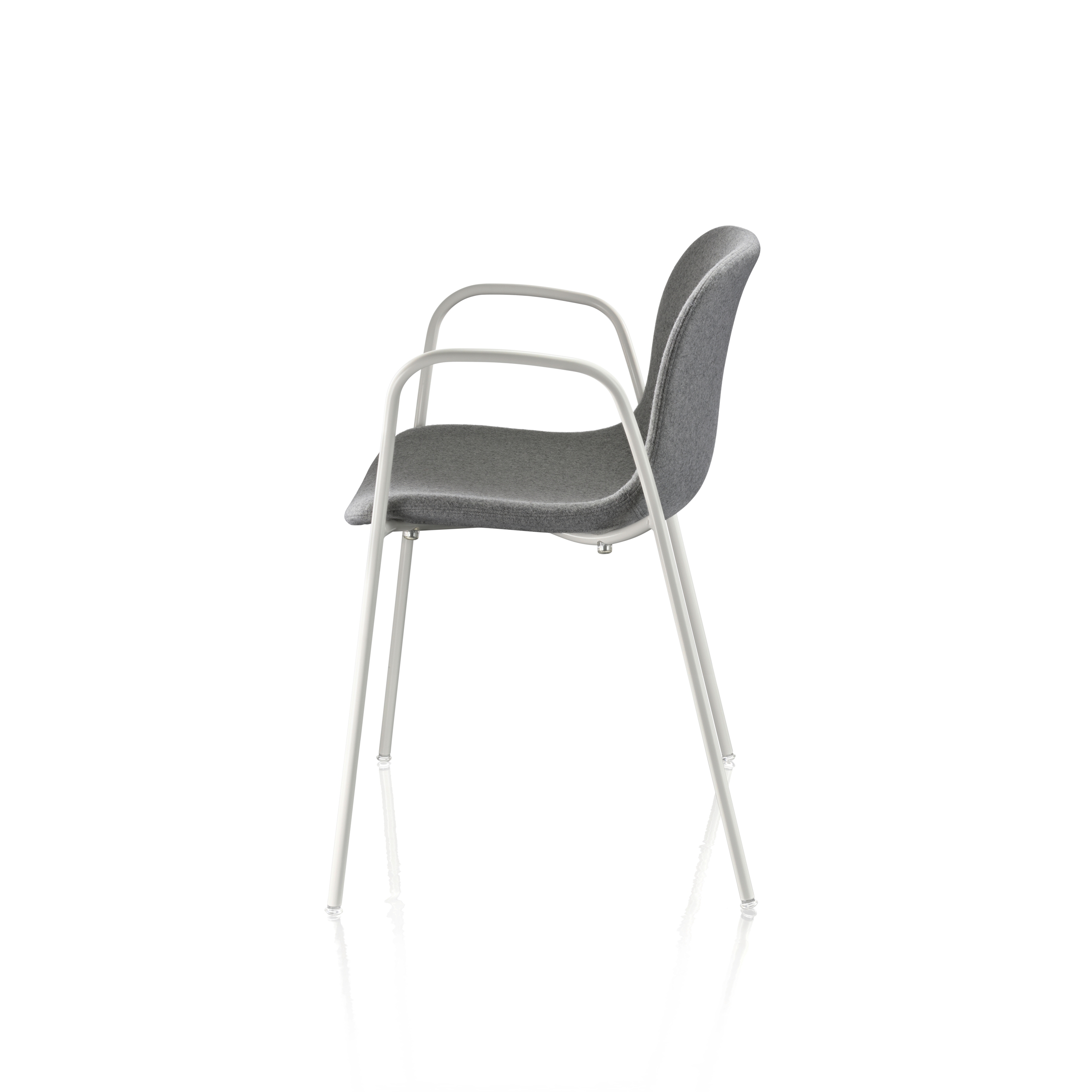 Mostrar el producto Troy | 4 legs Chair with arms del fabricante Magis
