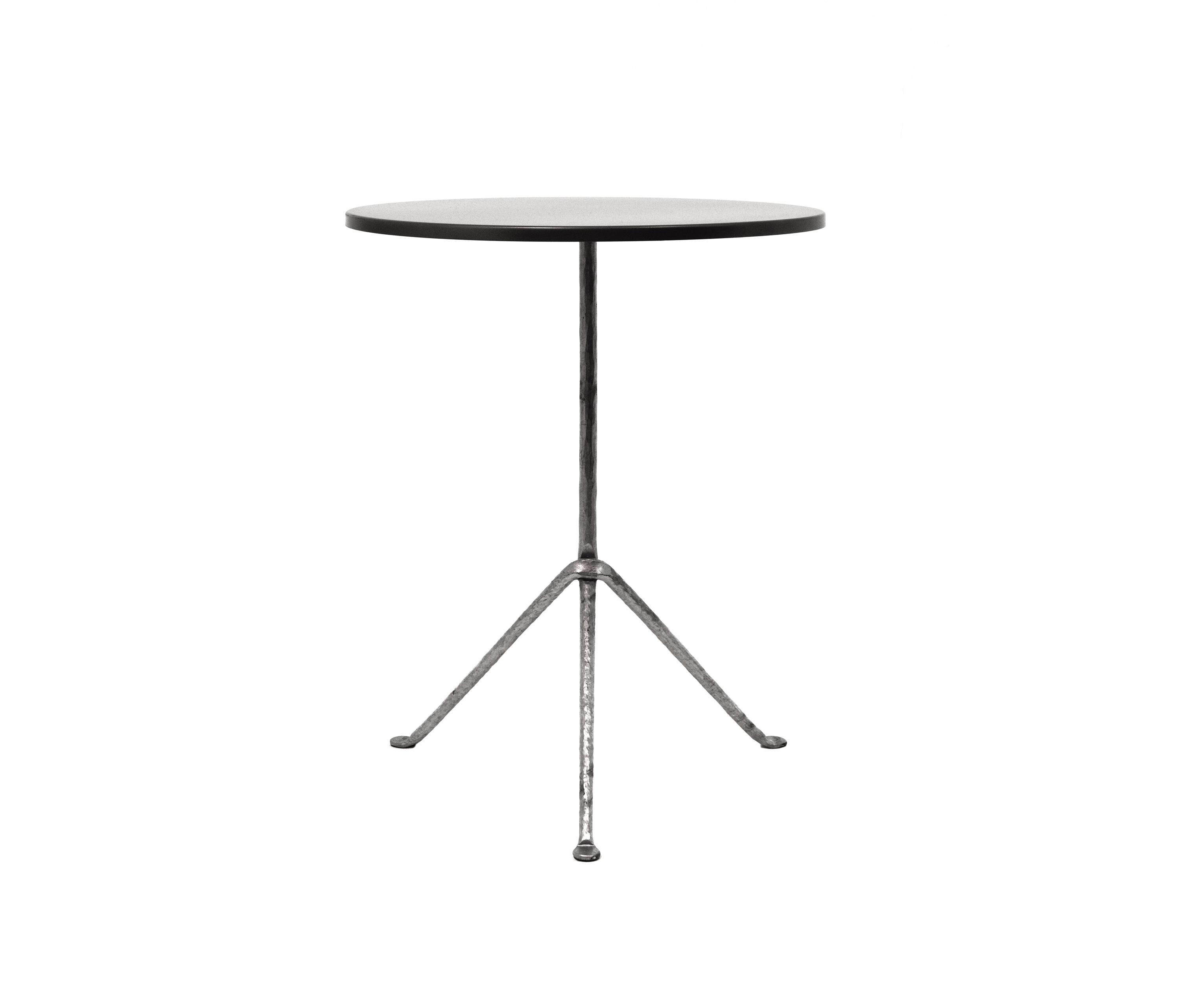 Display product Officina Table | Gueridon from manufacturer Magis