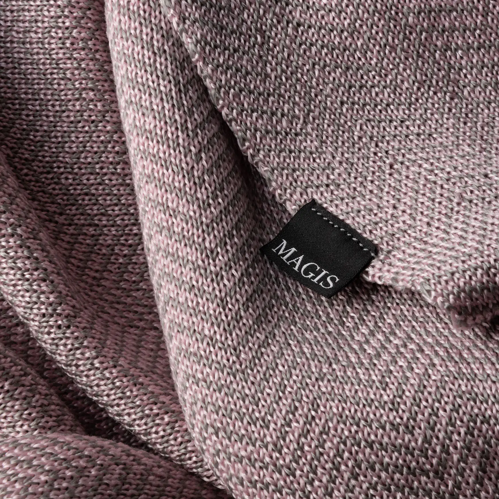 Magis - South | Plaid - Pink/Grey