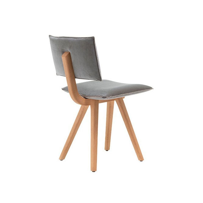 Trave | Upholstered chair - Oak