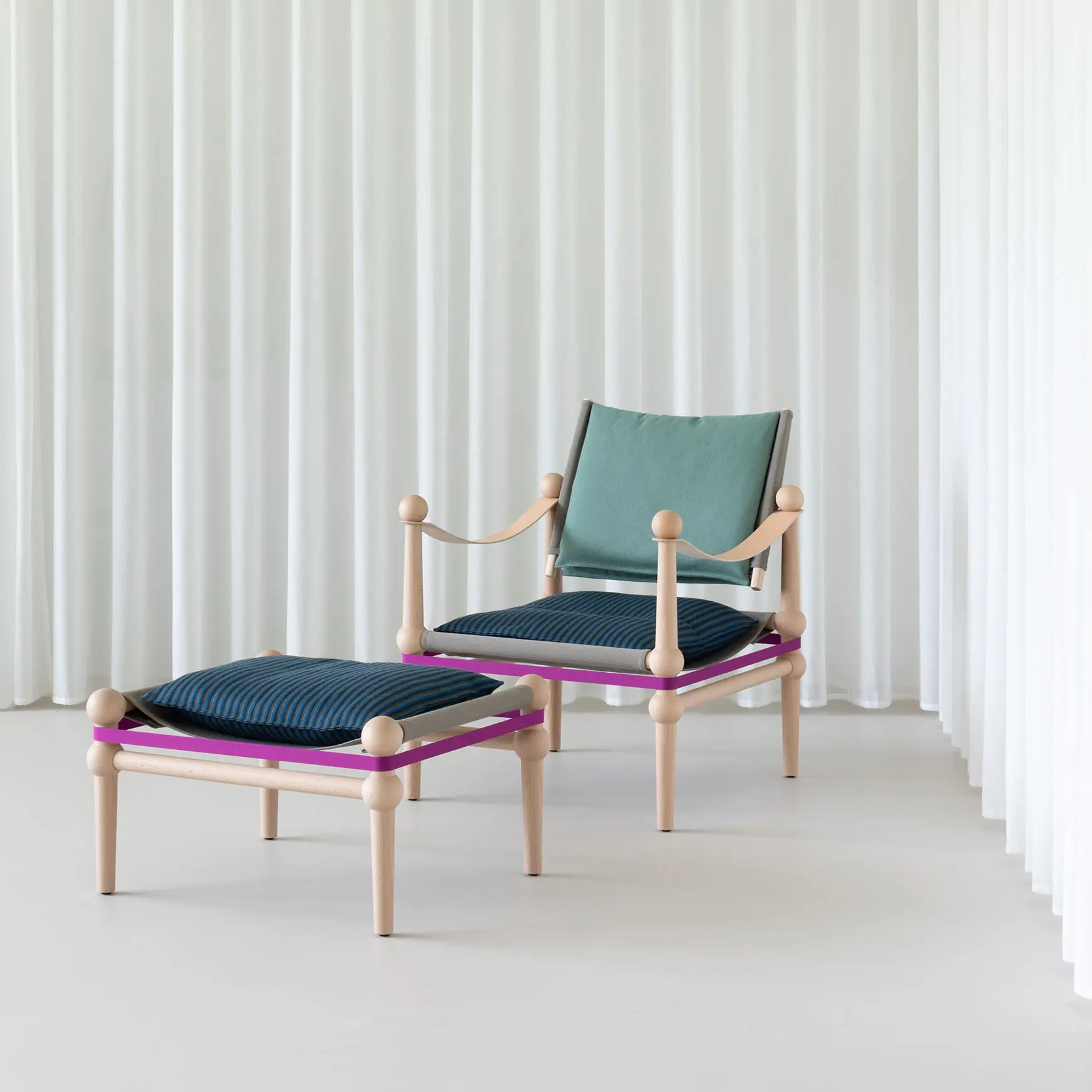 Magis - Twain | Ottoman - Natural Beech - Sage