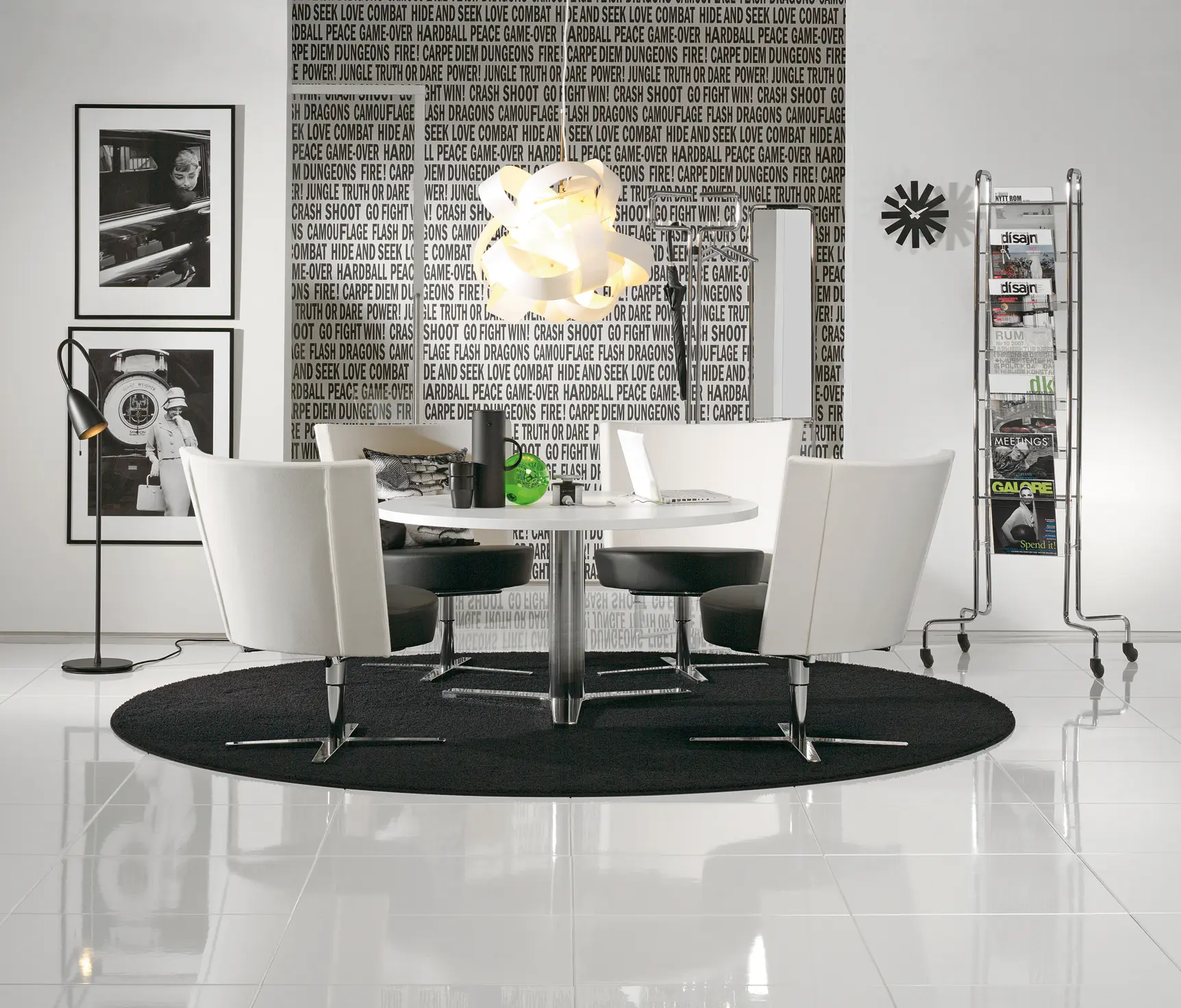 Materia - Centrum table