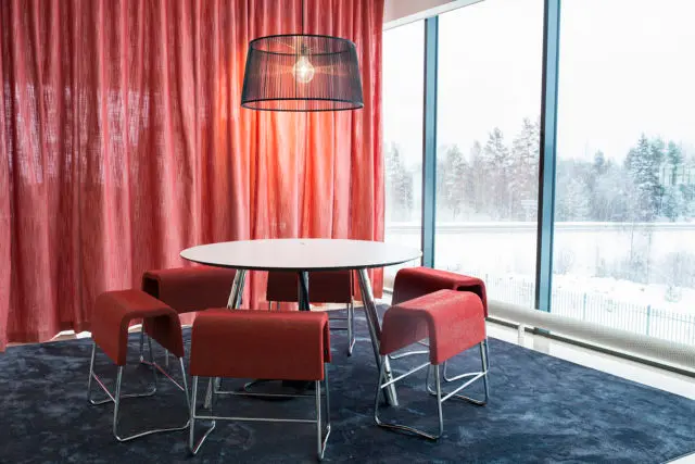 Materia - Hal conference table
