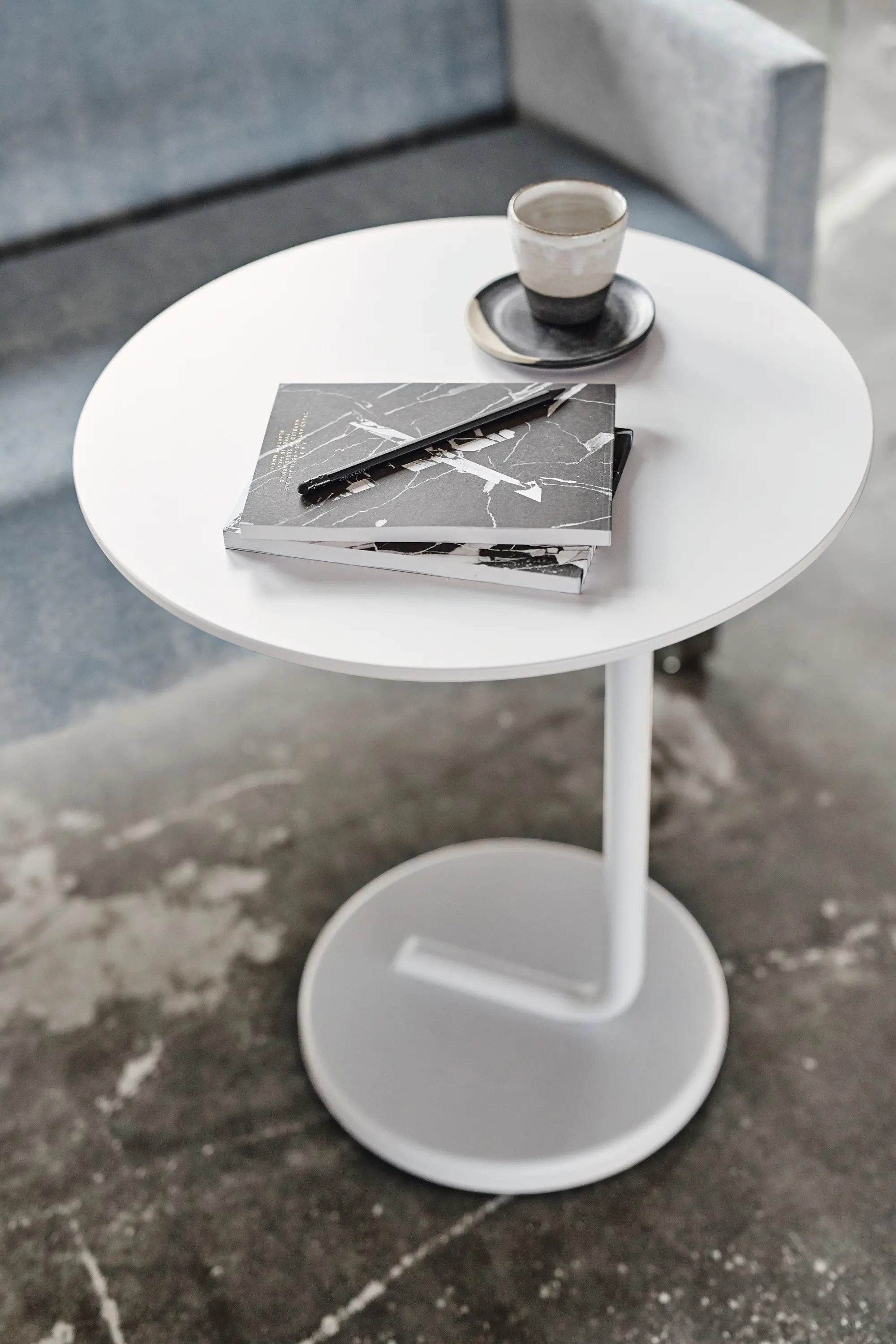 Materia - Curling Table
