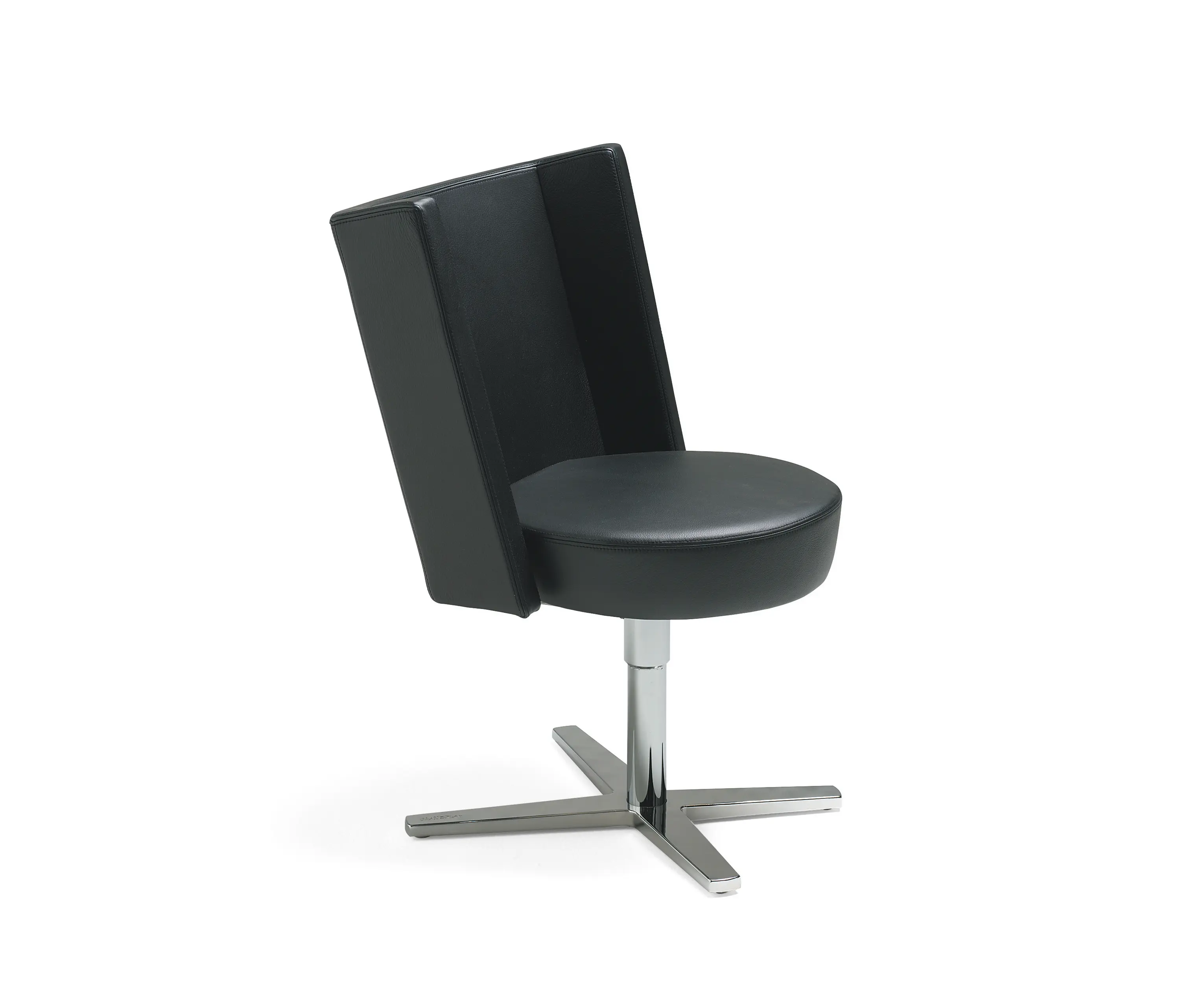 Materia - Centrum easy chair