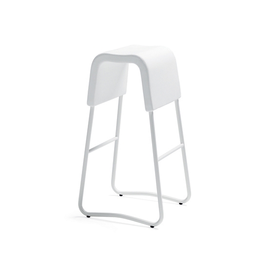 Mostra il prodotto Plint barstool del produttore Materia