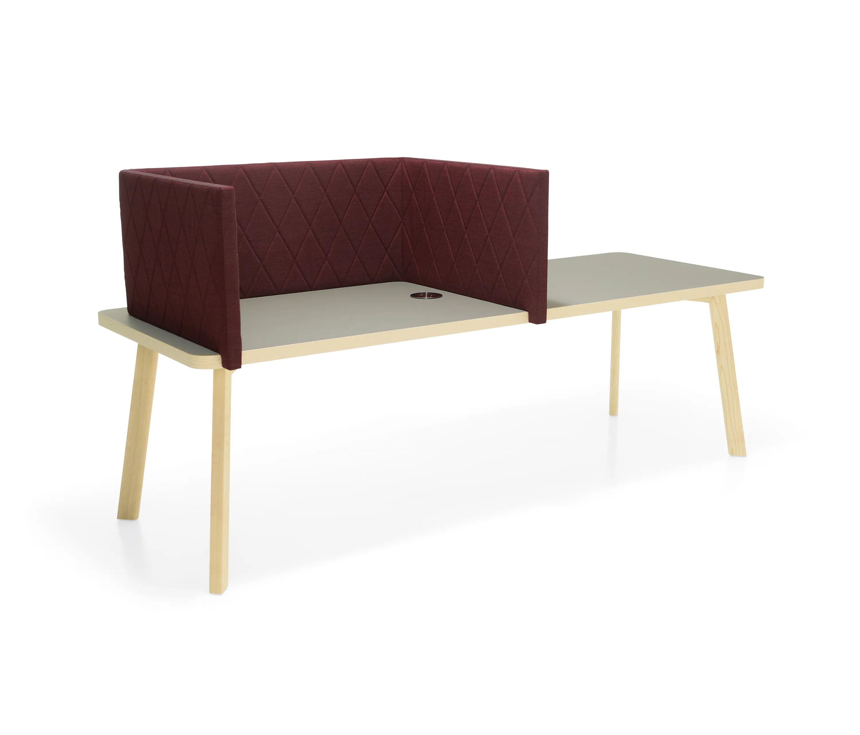 Materia - Couture table with screens