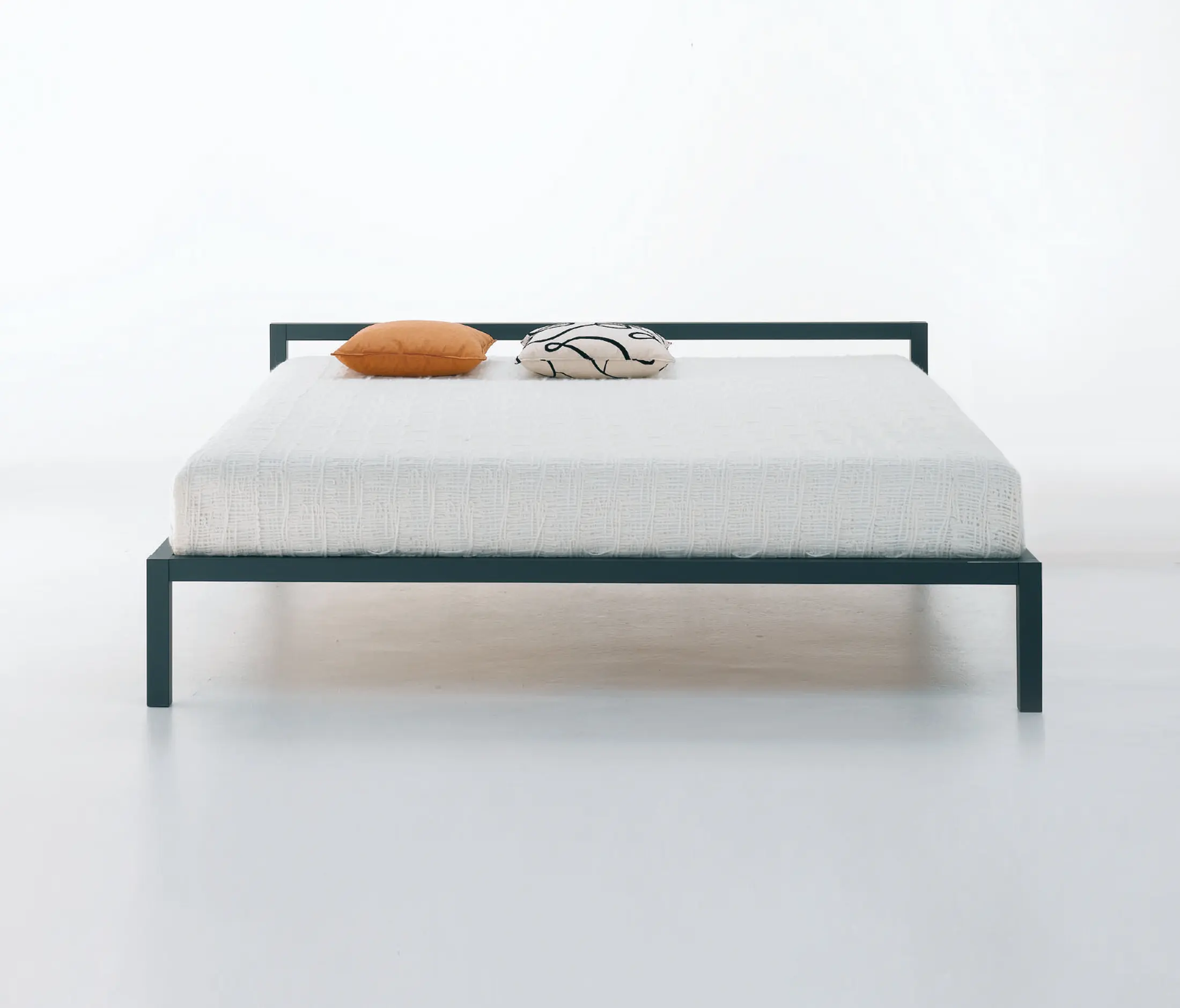 MDF Italia - Aluminium Bed Laccato