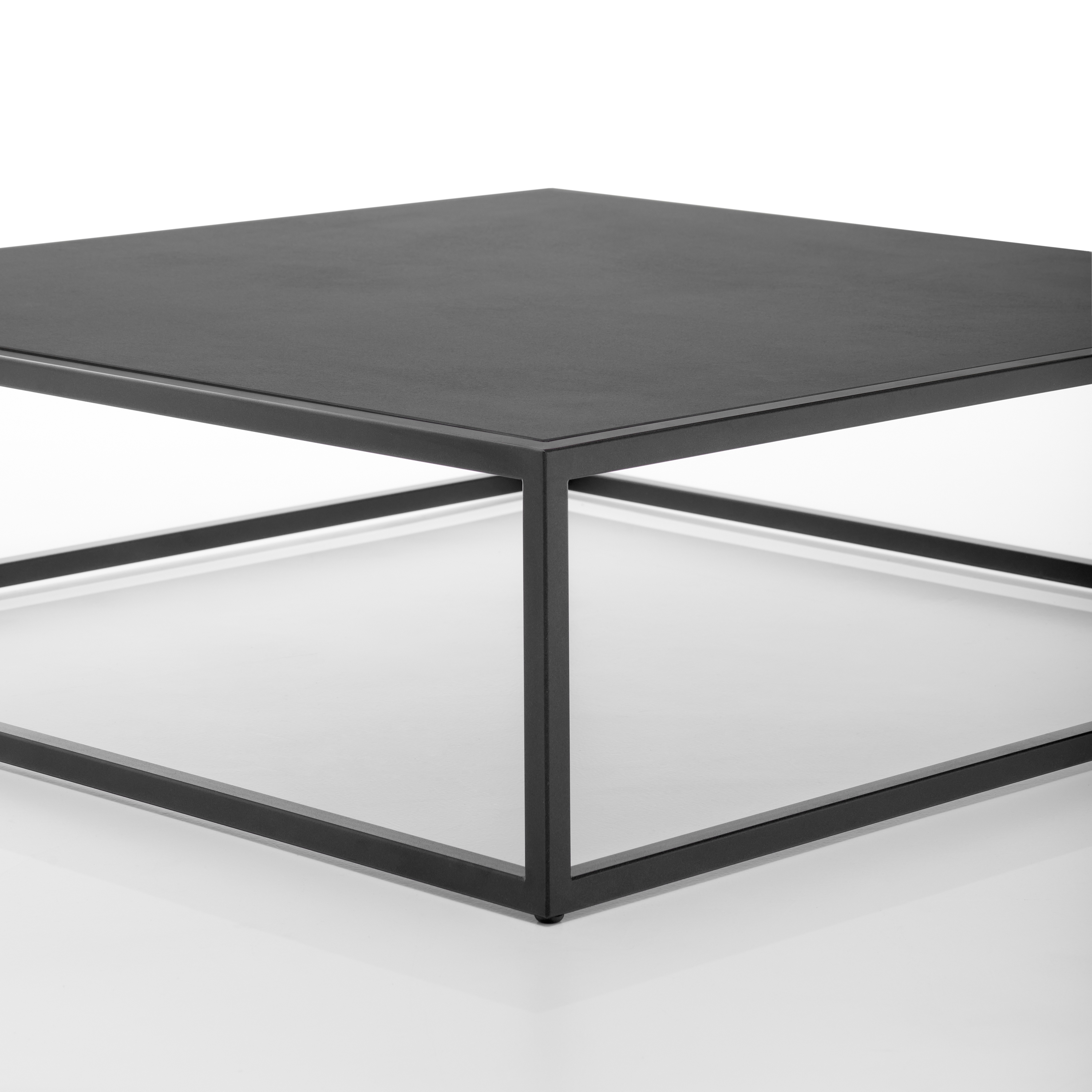 Arpa Low Table