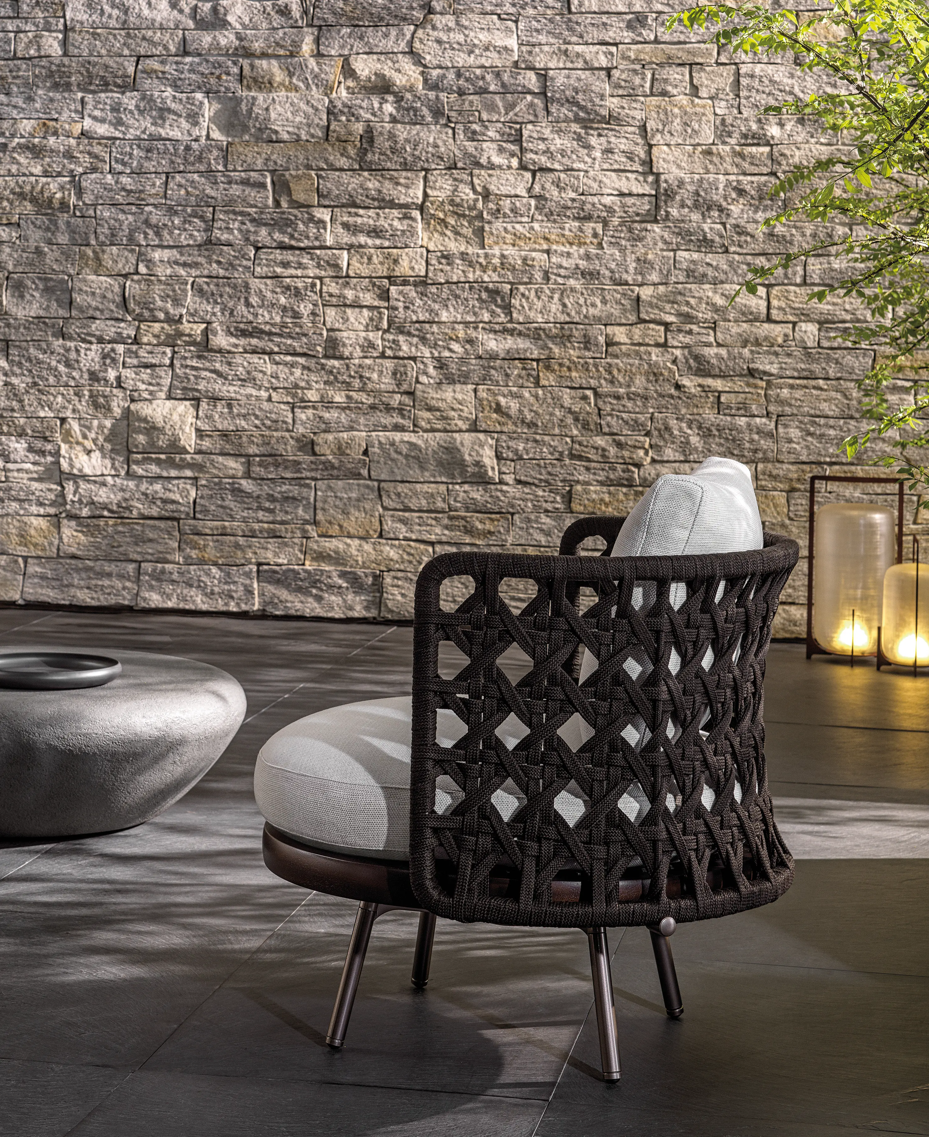 Minotti - Torii Nest Outdoor