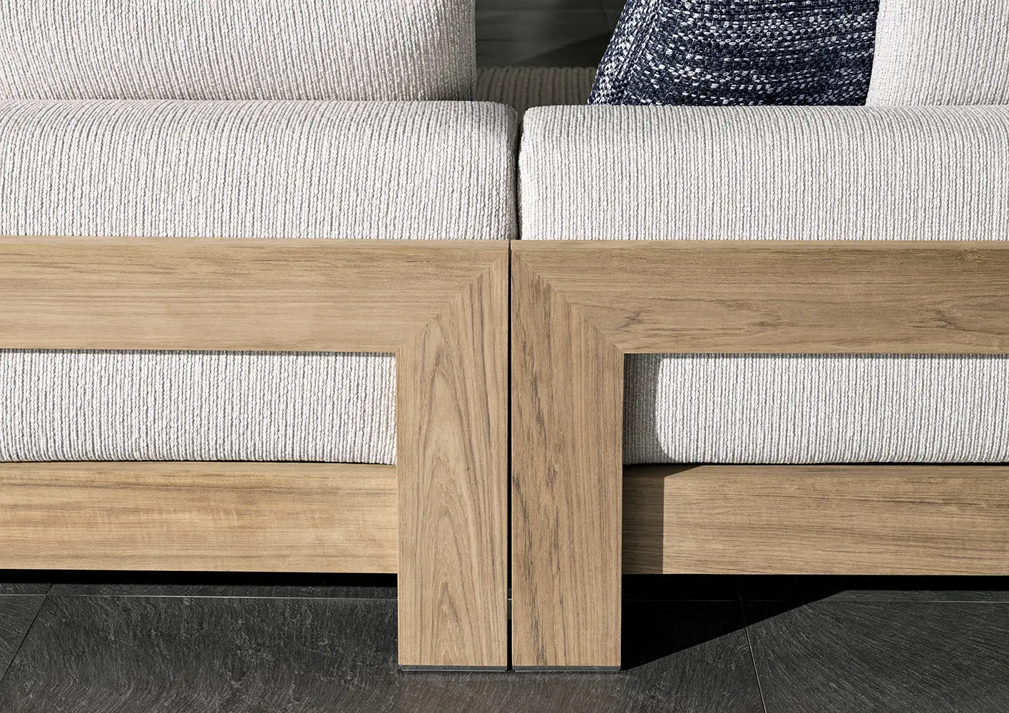 Minotti - Alison Iroko Nature