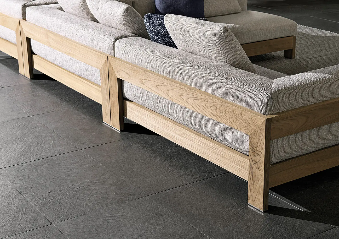 Minotti - Alison Iroko Nature
