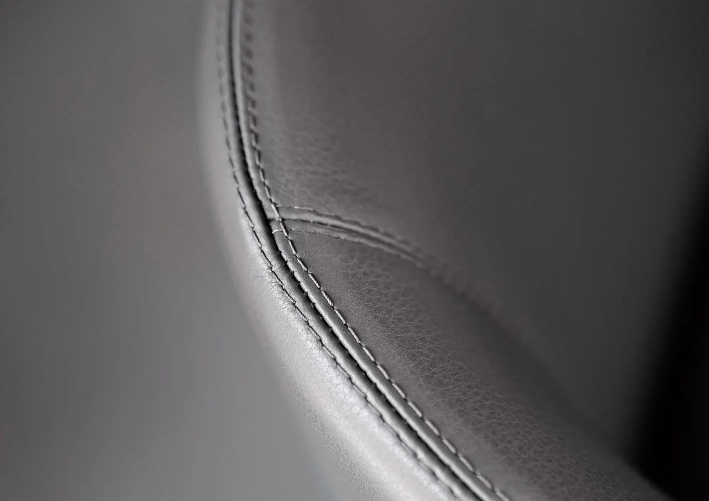 Minotti - Reeves "Dining"