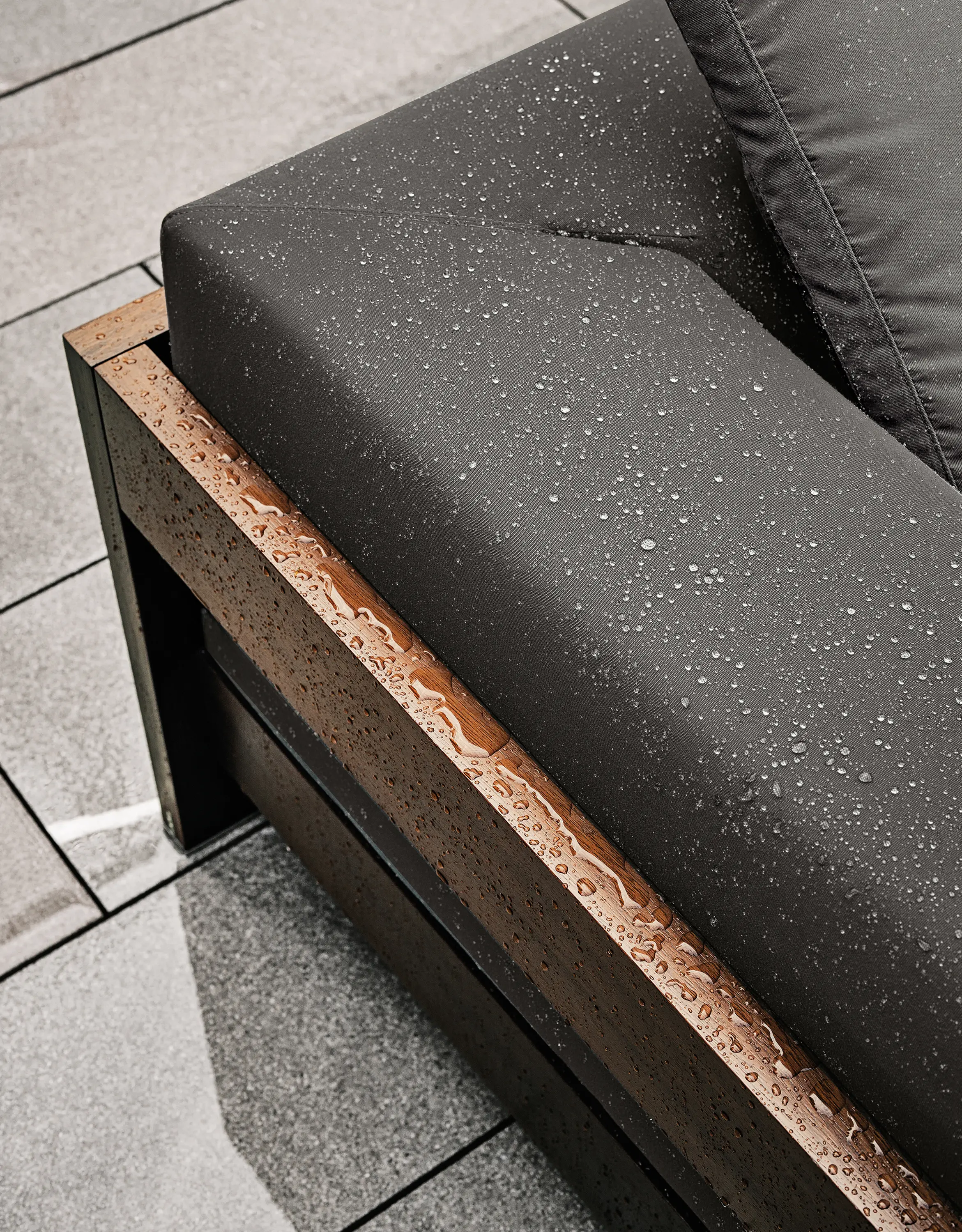 Minotti - Alison "Iroko" Outdoor
