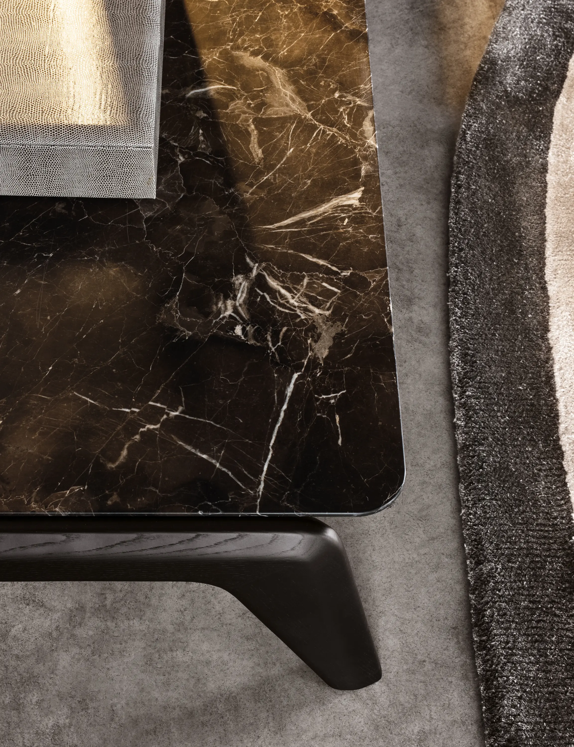 Minotti - Kirk Nightstand