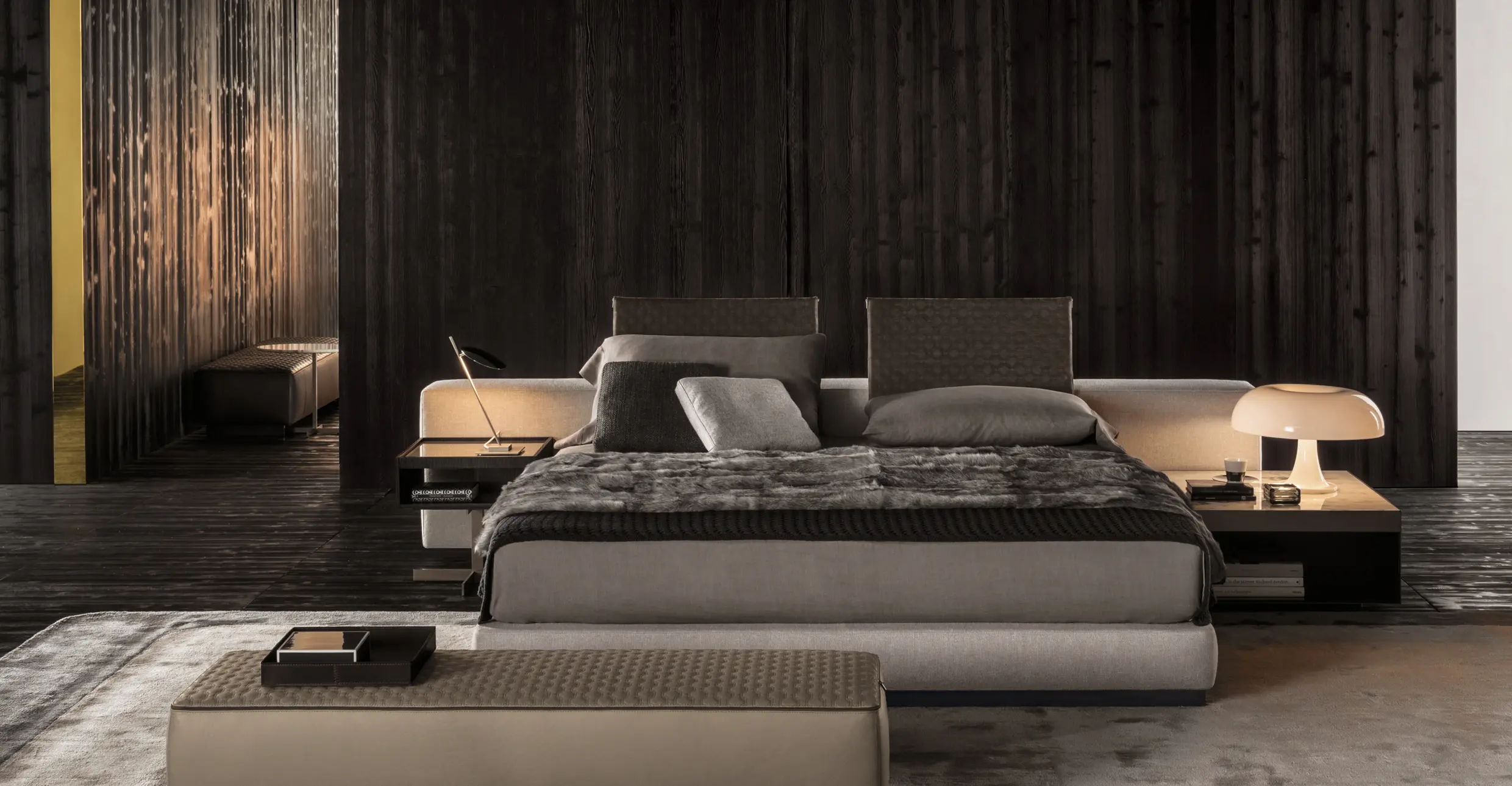 Minotti - Yang Bed Offset