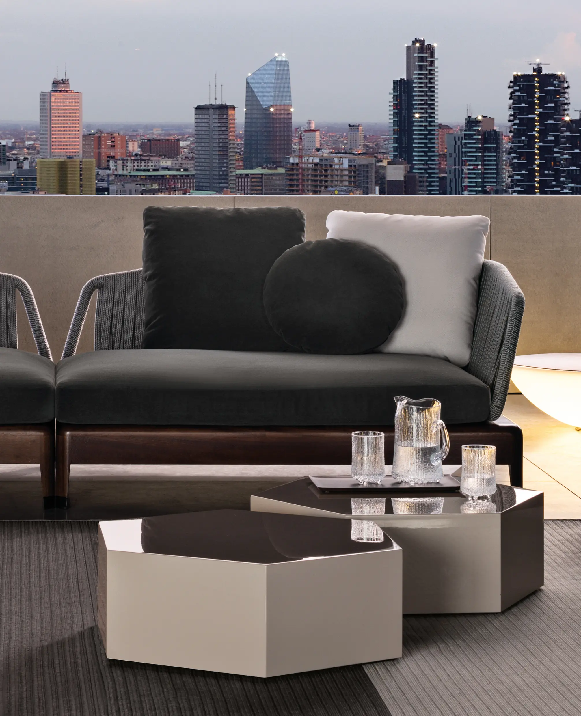 Minotti - Aeron Outdoor