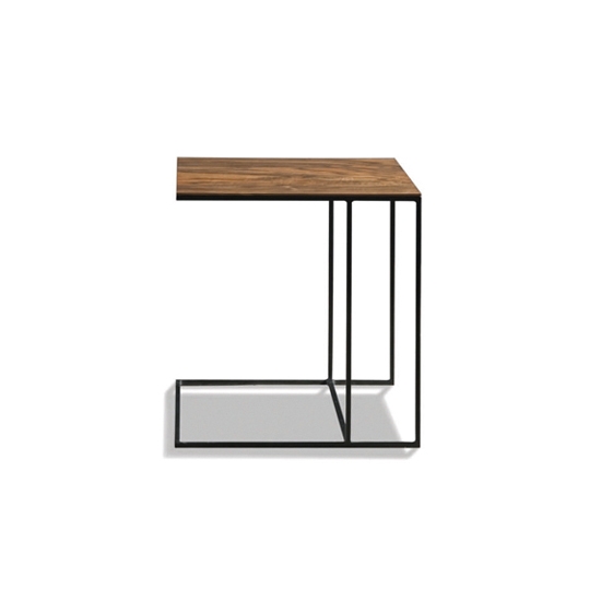 Display product Leger from manufacturer Minotti