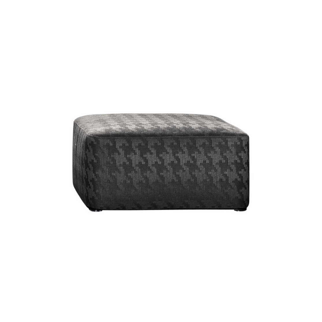 Afficher le produit Davis Pouf du fabricant Minotti