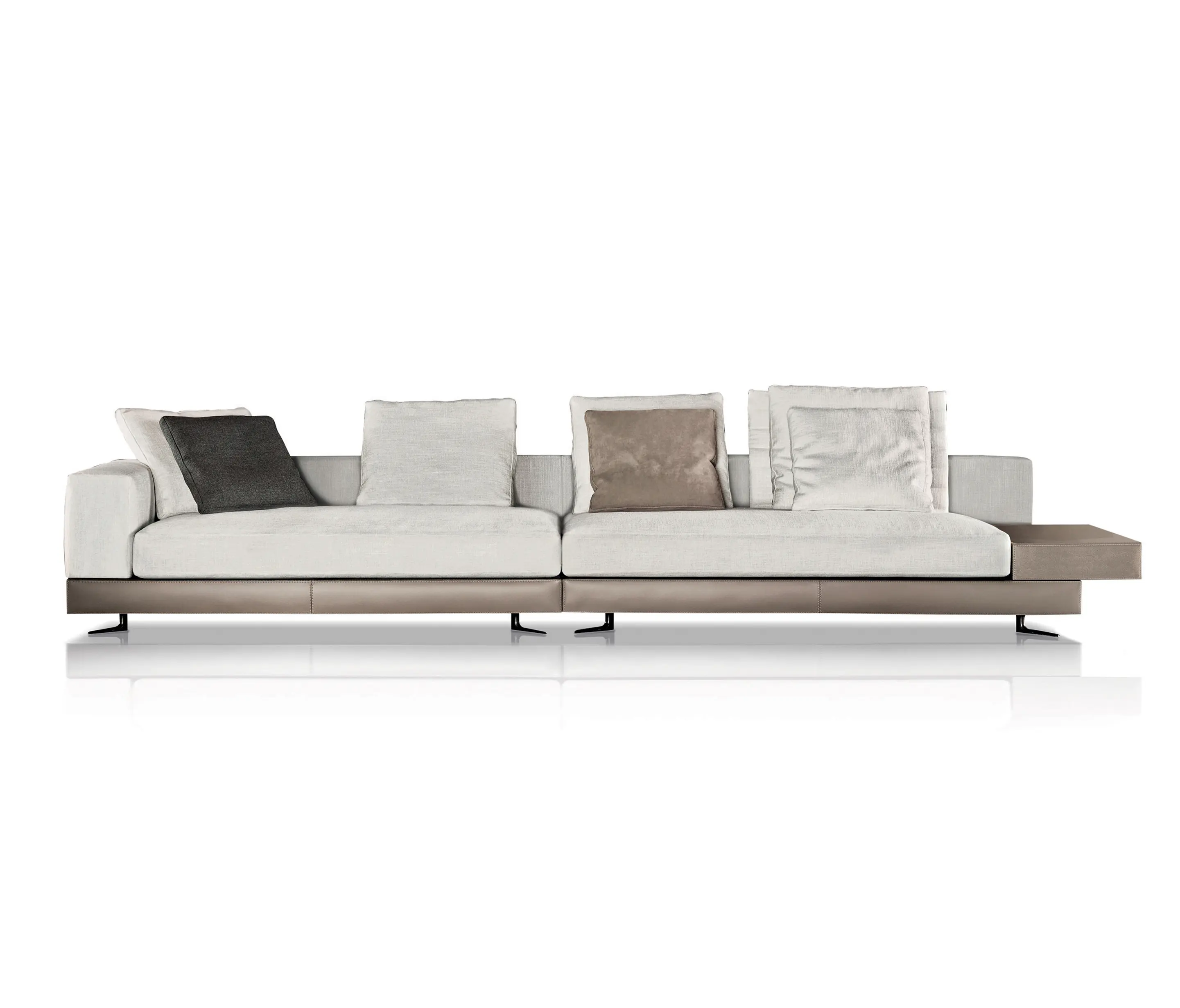 Minotti - White Sadde-Hide