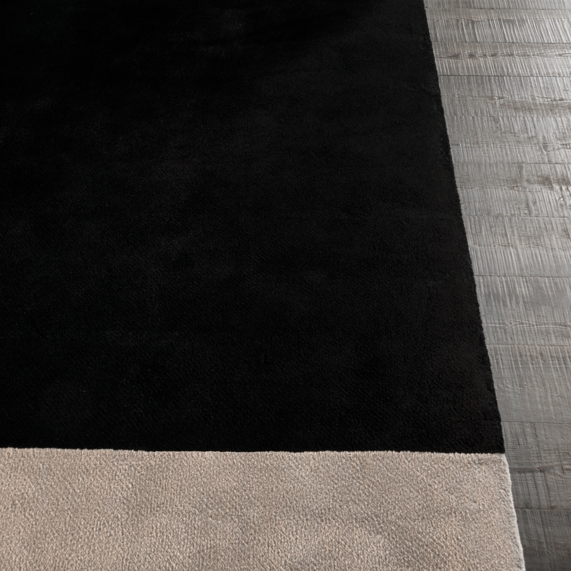 Produkt Dibbets Flag des Herstellers Minotti anzeigen