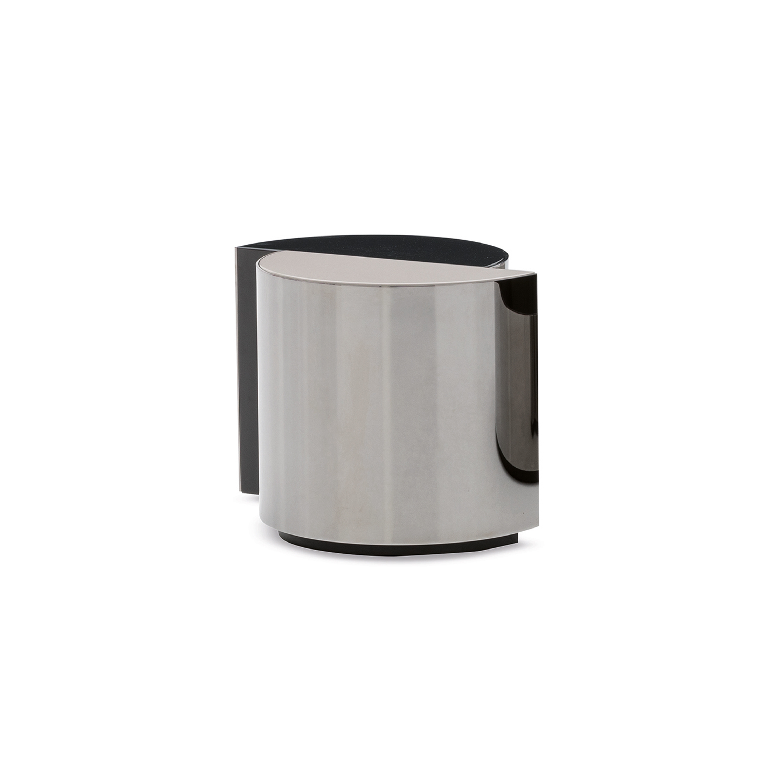 Display product Shields from manufacturer Minotti