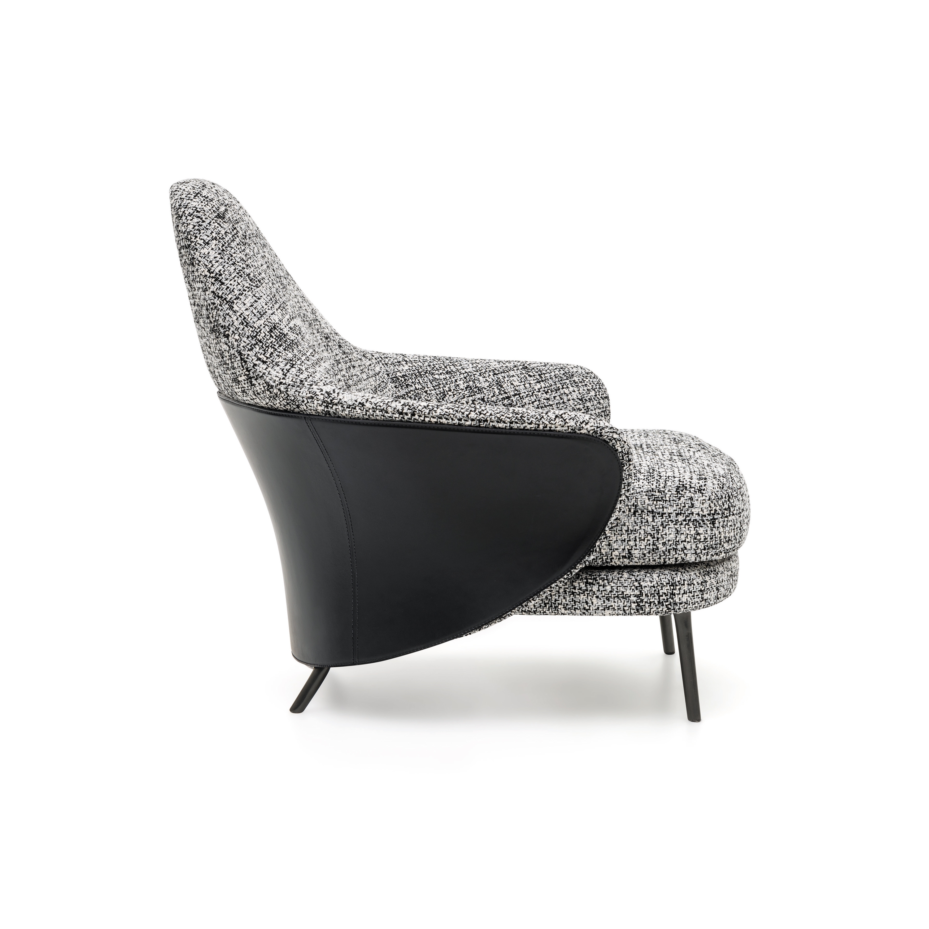 Display product Angie from manufacturer Minotti