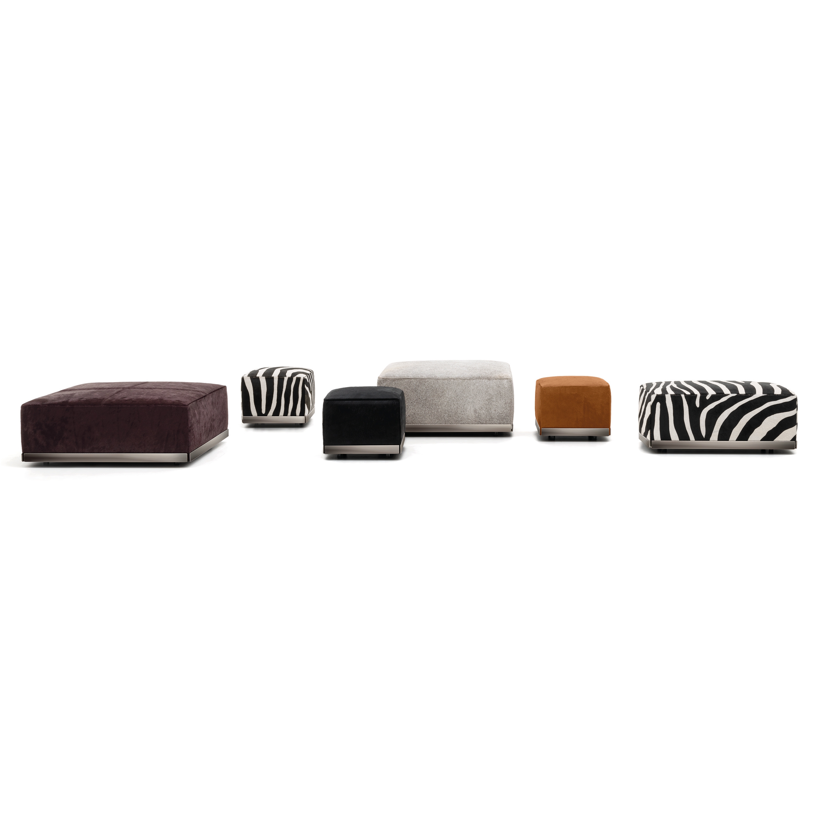 Display product West Pouf from manufacturer Minotti