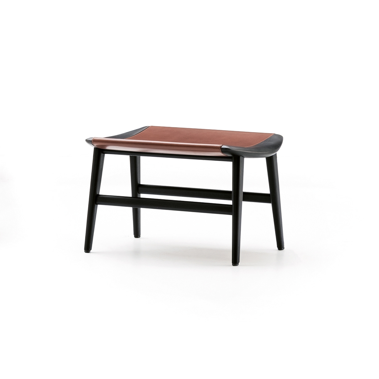 Display product Fynn Saddle-Hide from manufacturer Minotti