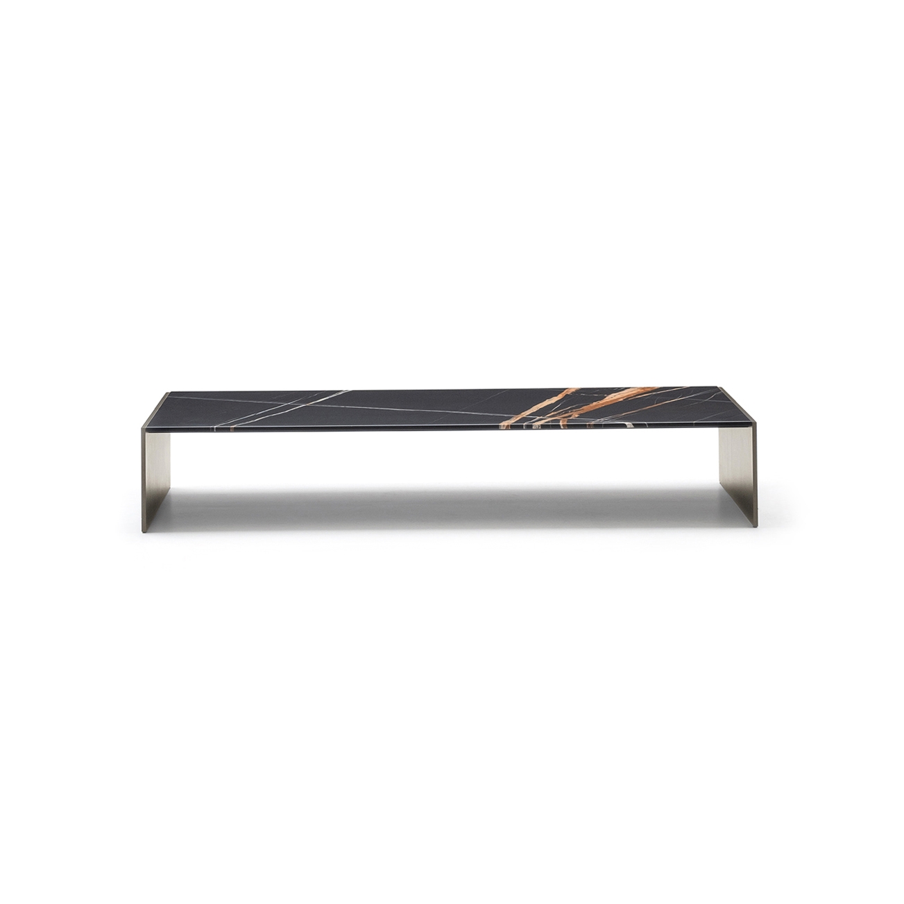Display product Linha from manufacturer Minotti