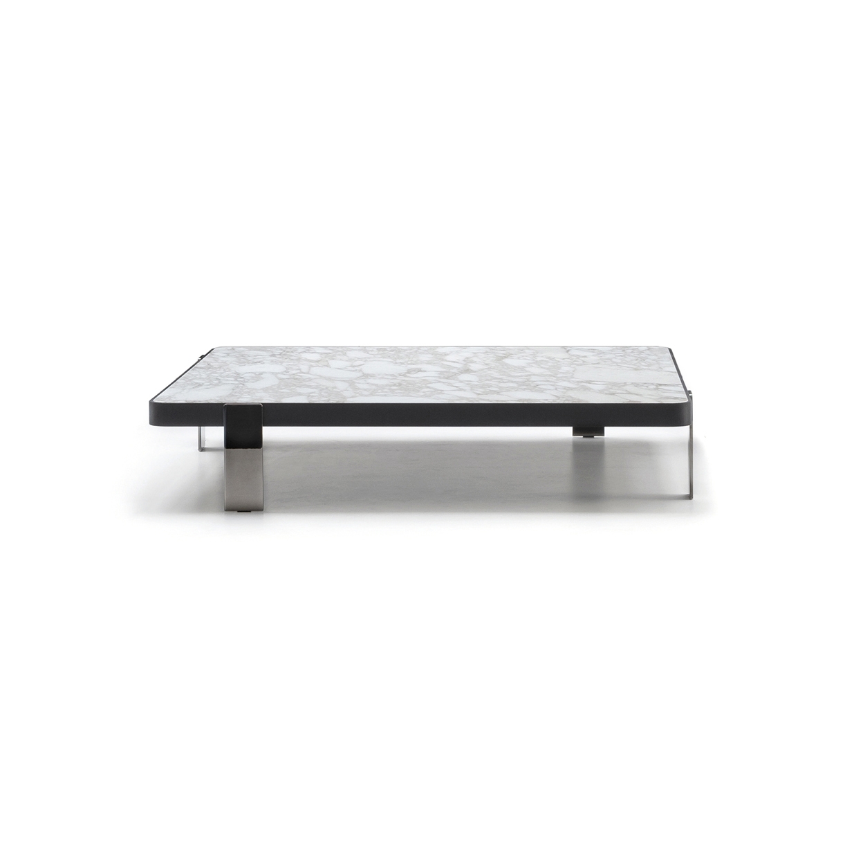 Display product Mattia from manufacturer Minotti