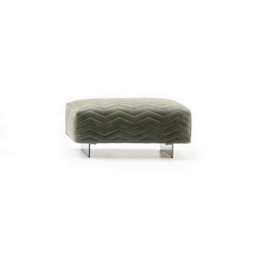 Display product Quincy Chevron from manufacturer Minotti