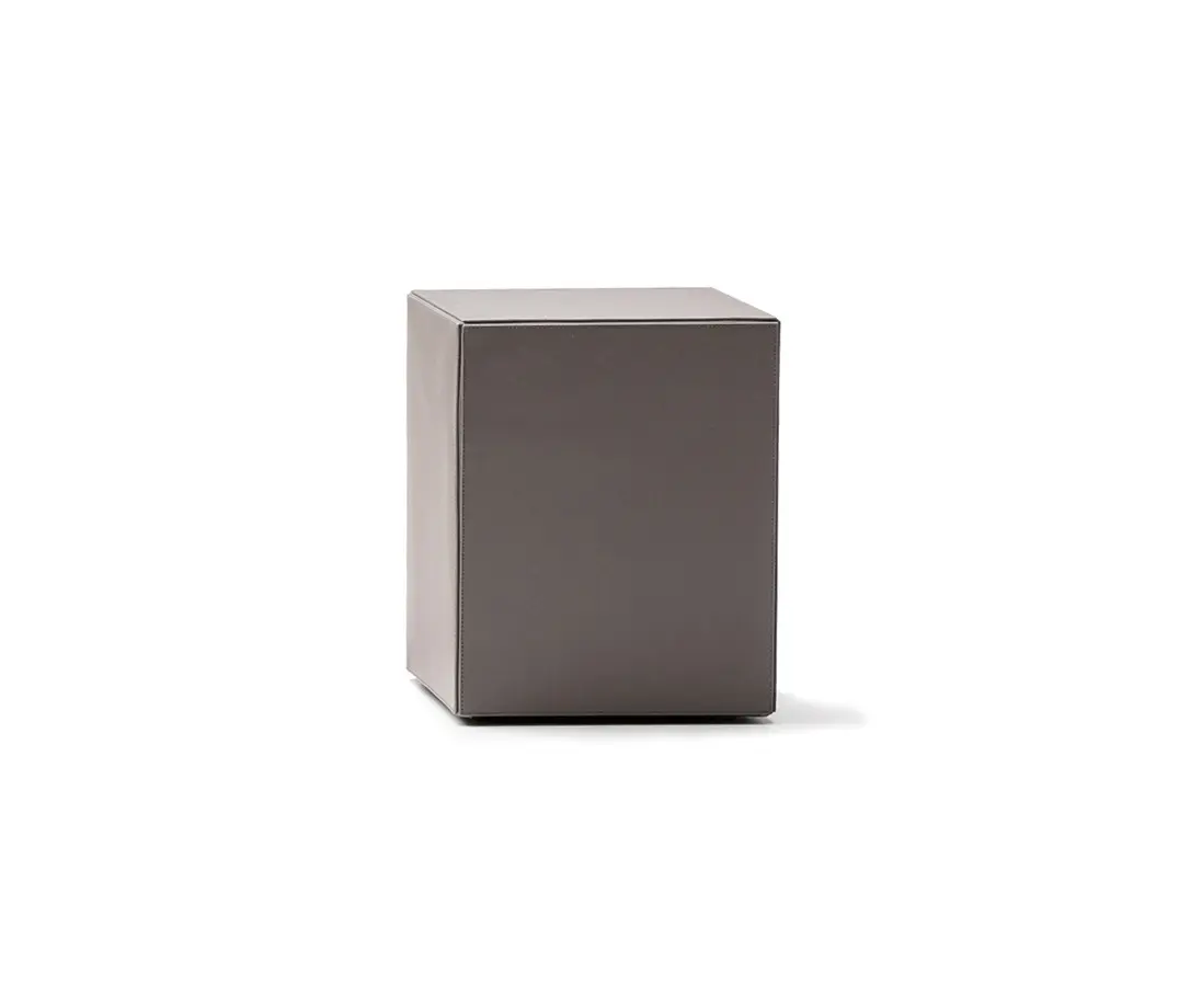 Minotti - Solid Saddle-Hide