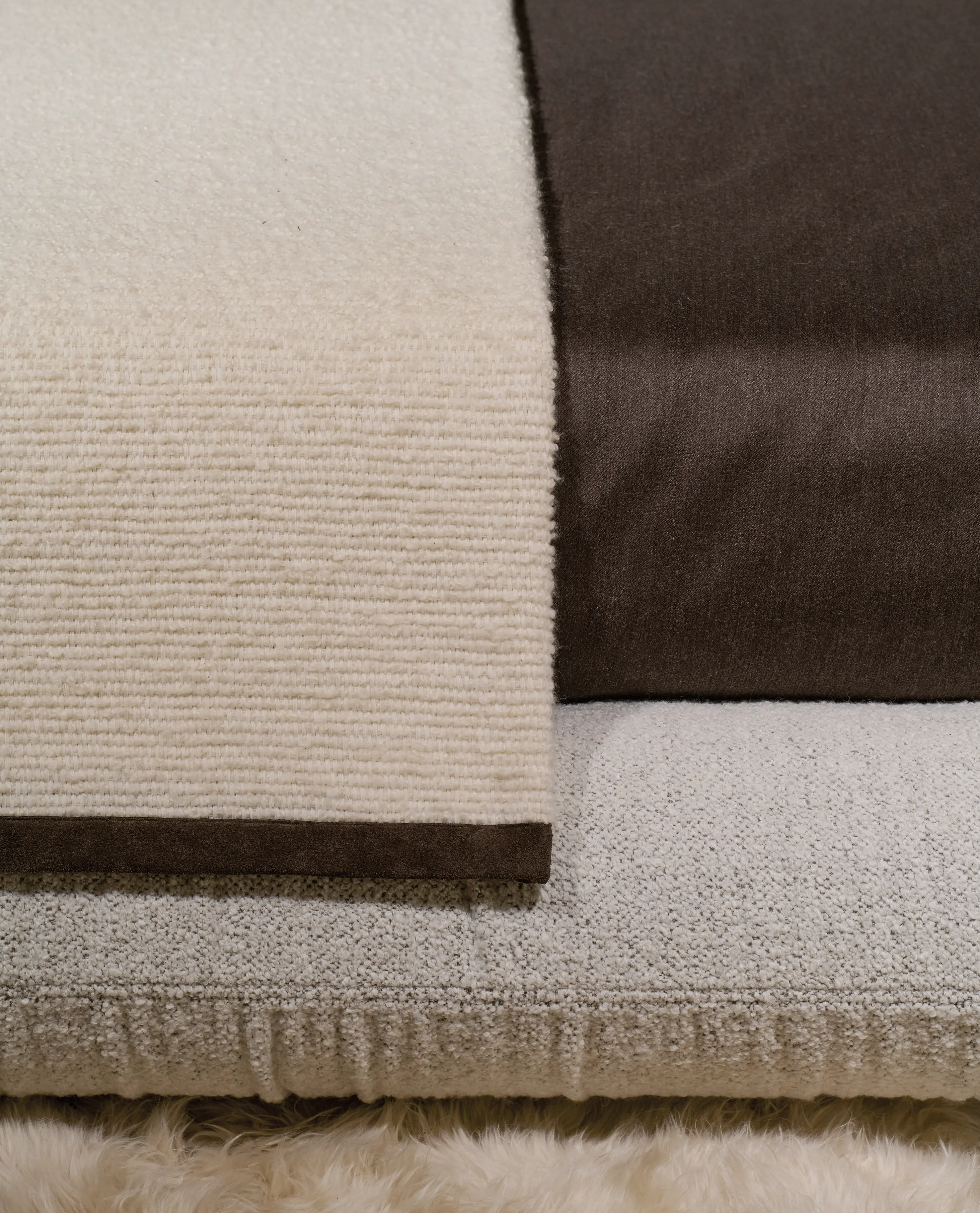 Minotti - Libra Throw